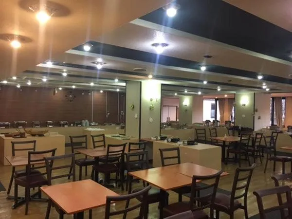 Restaurant/places to eat in Shirakabako View Hotel