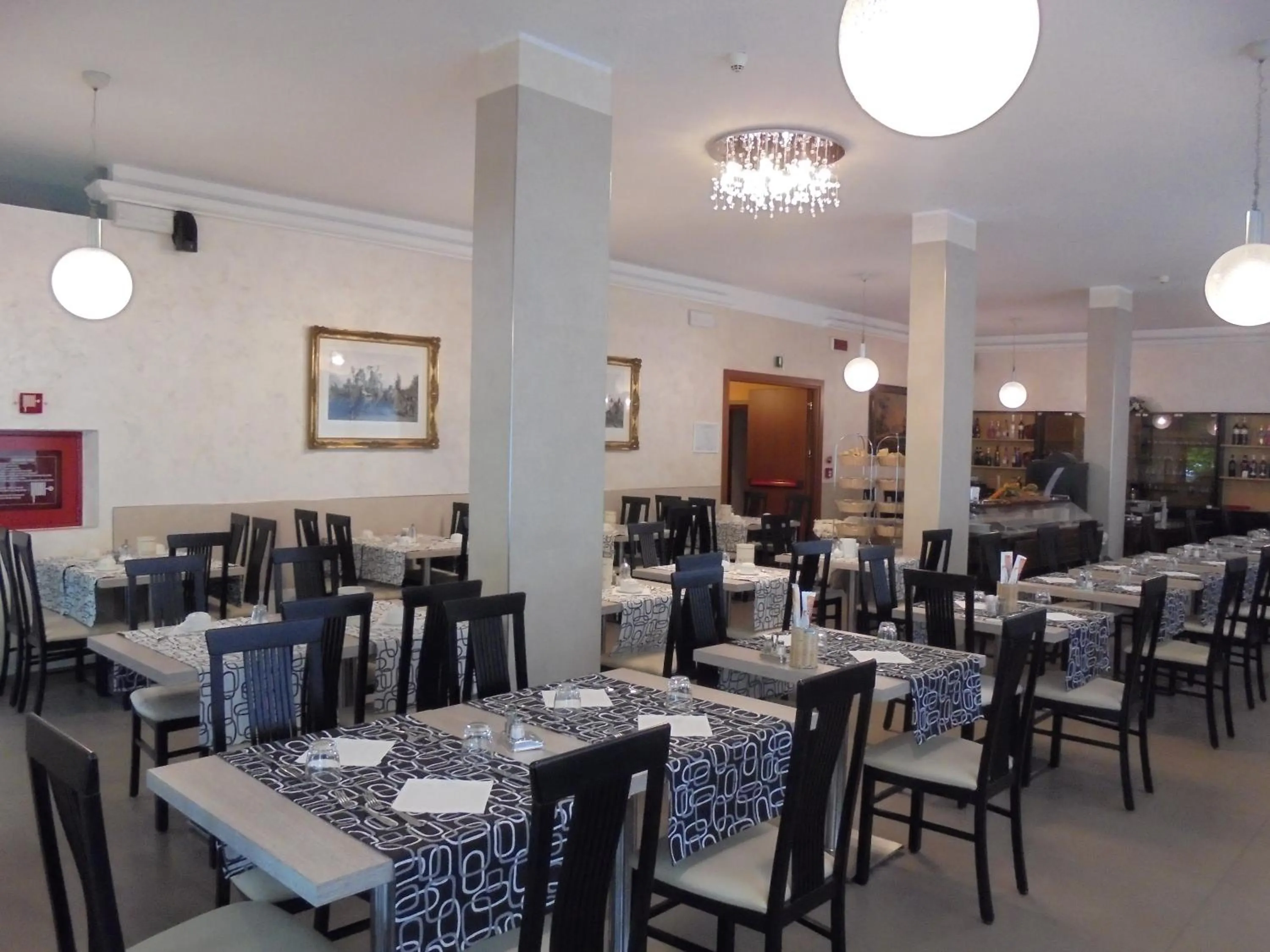 Restaurant/places to eat in Hotel Nevada