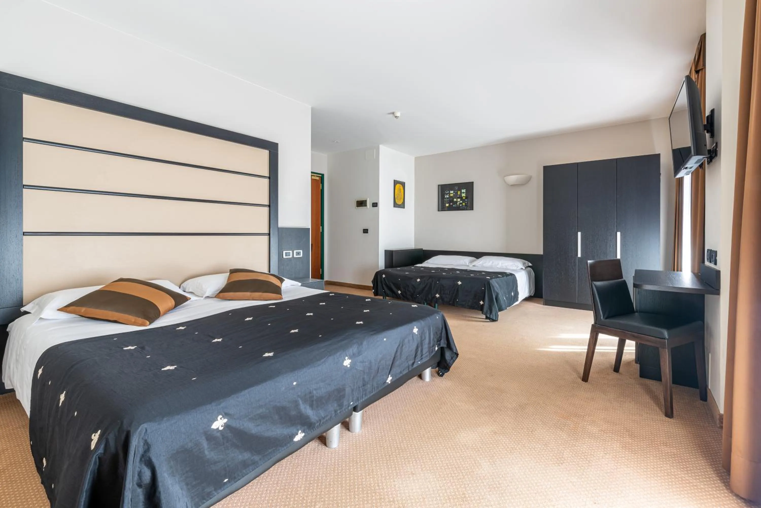 Bedroom, Bed in Hotel La Perla