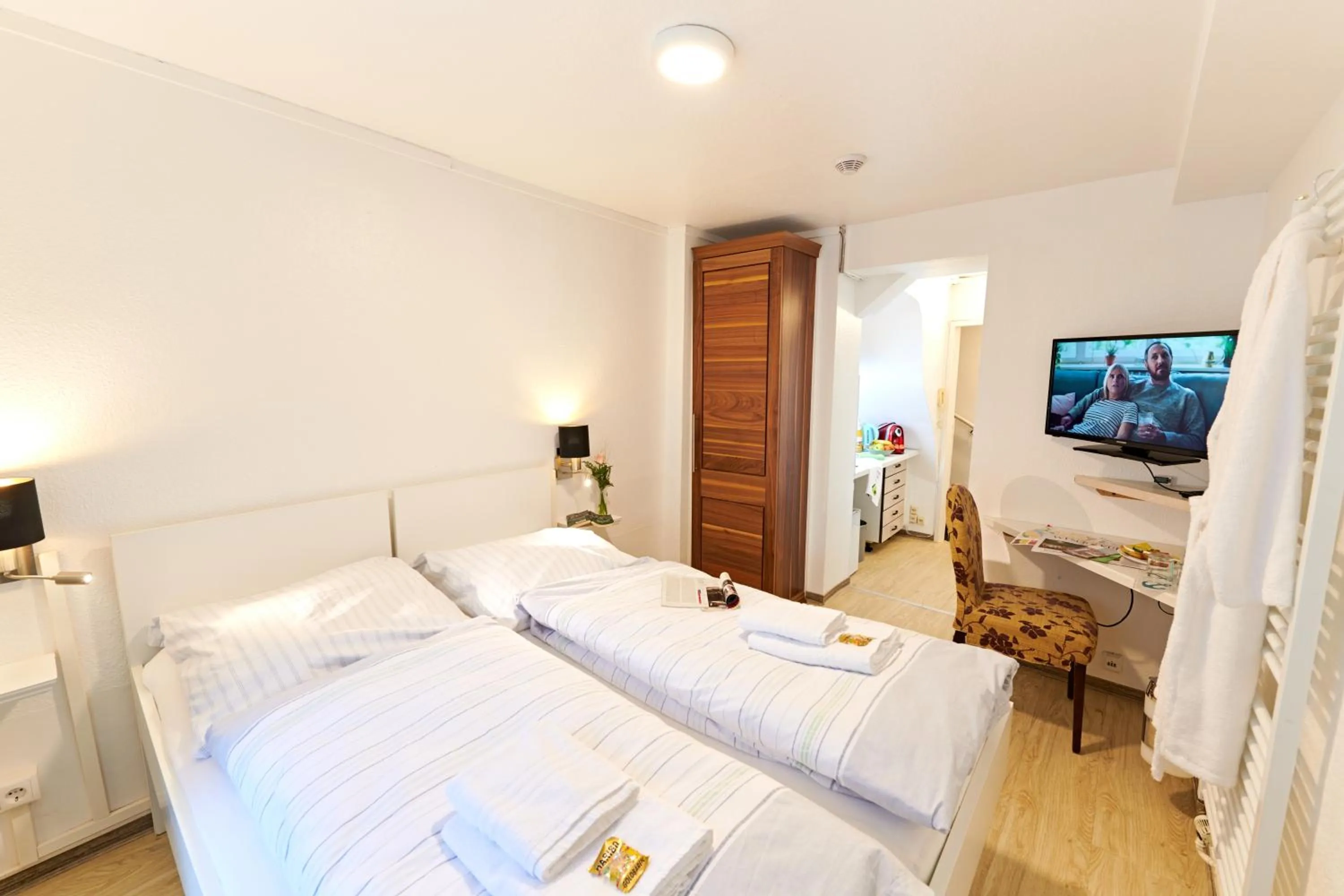 Living room, Bed in Aparthotel Marion Weber