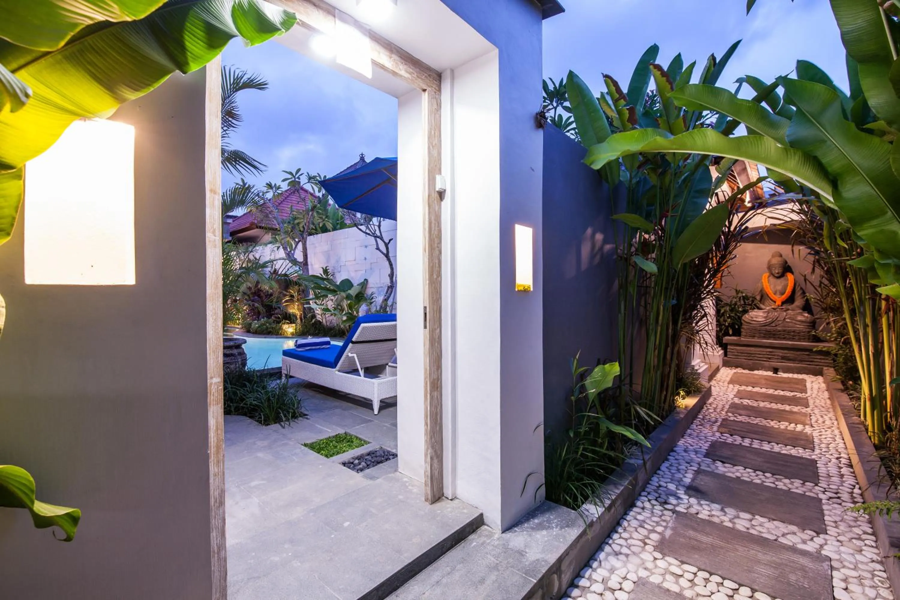 Facade/entrance in Ambermoon Villa 2