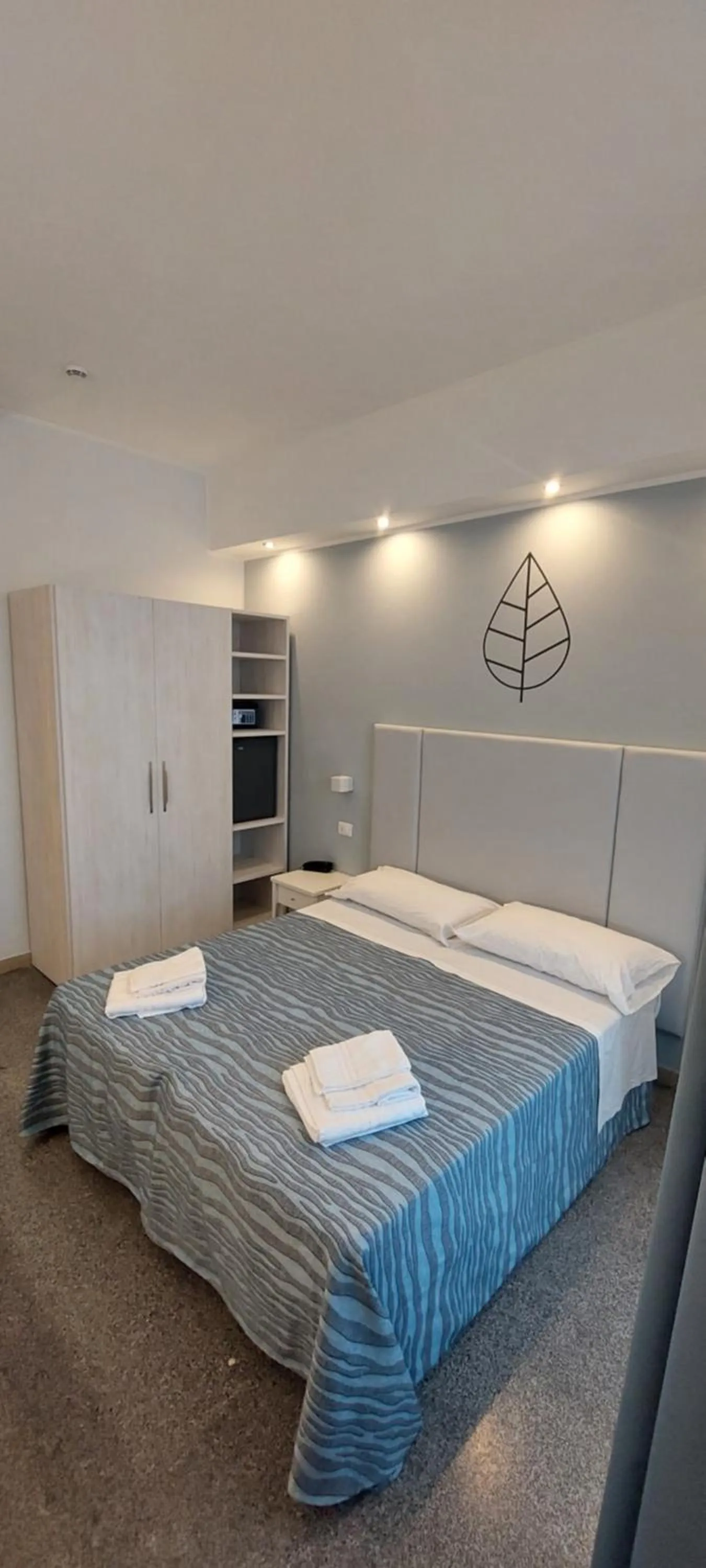 Bed in Hotel Caravel Park