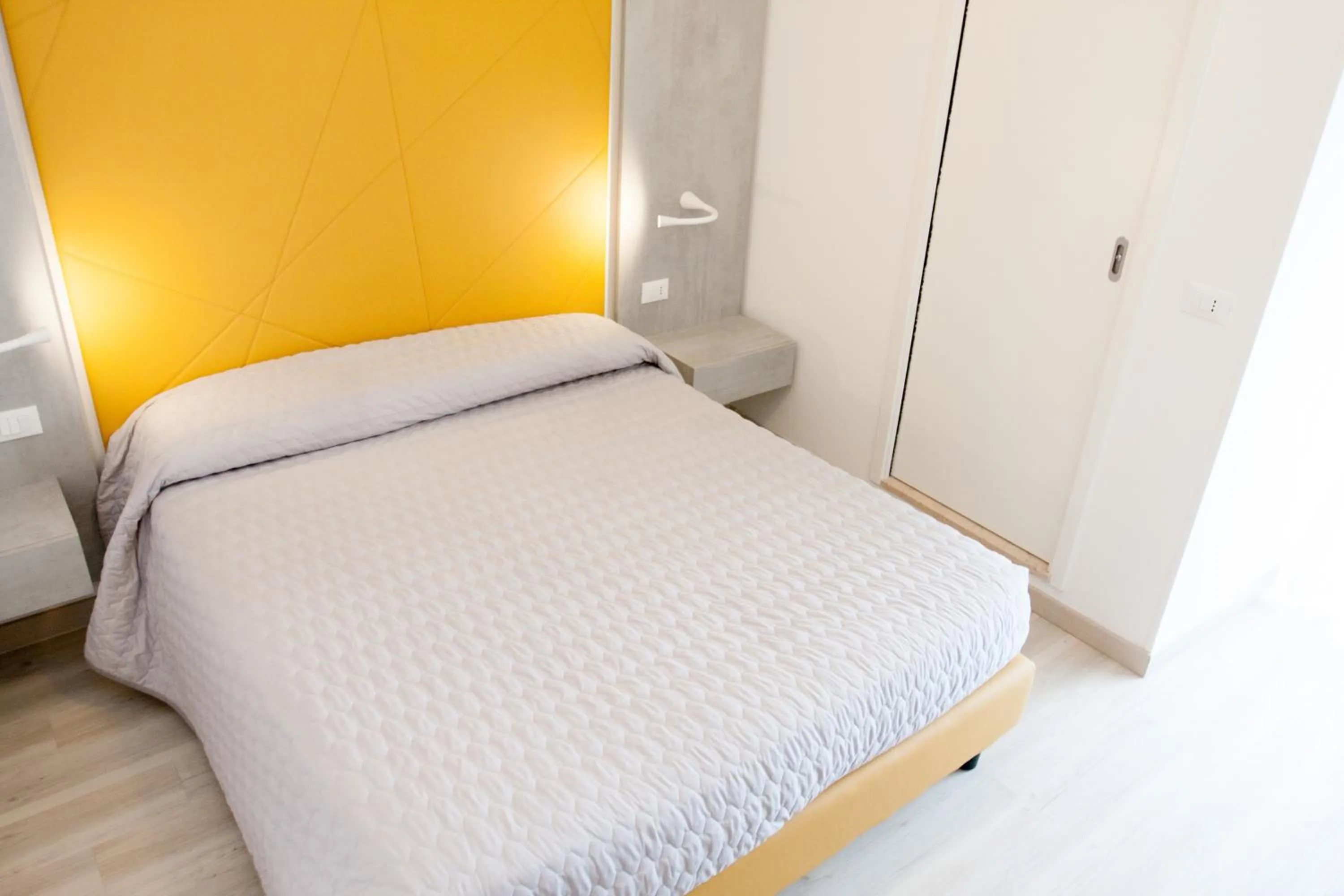 Photo of the whole room, Bed in All'Orologio - Boutique Hotel