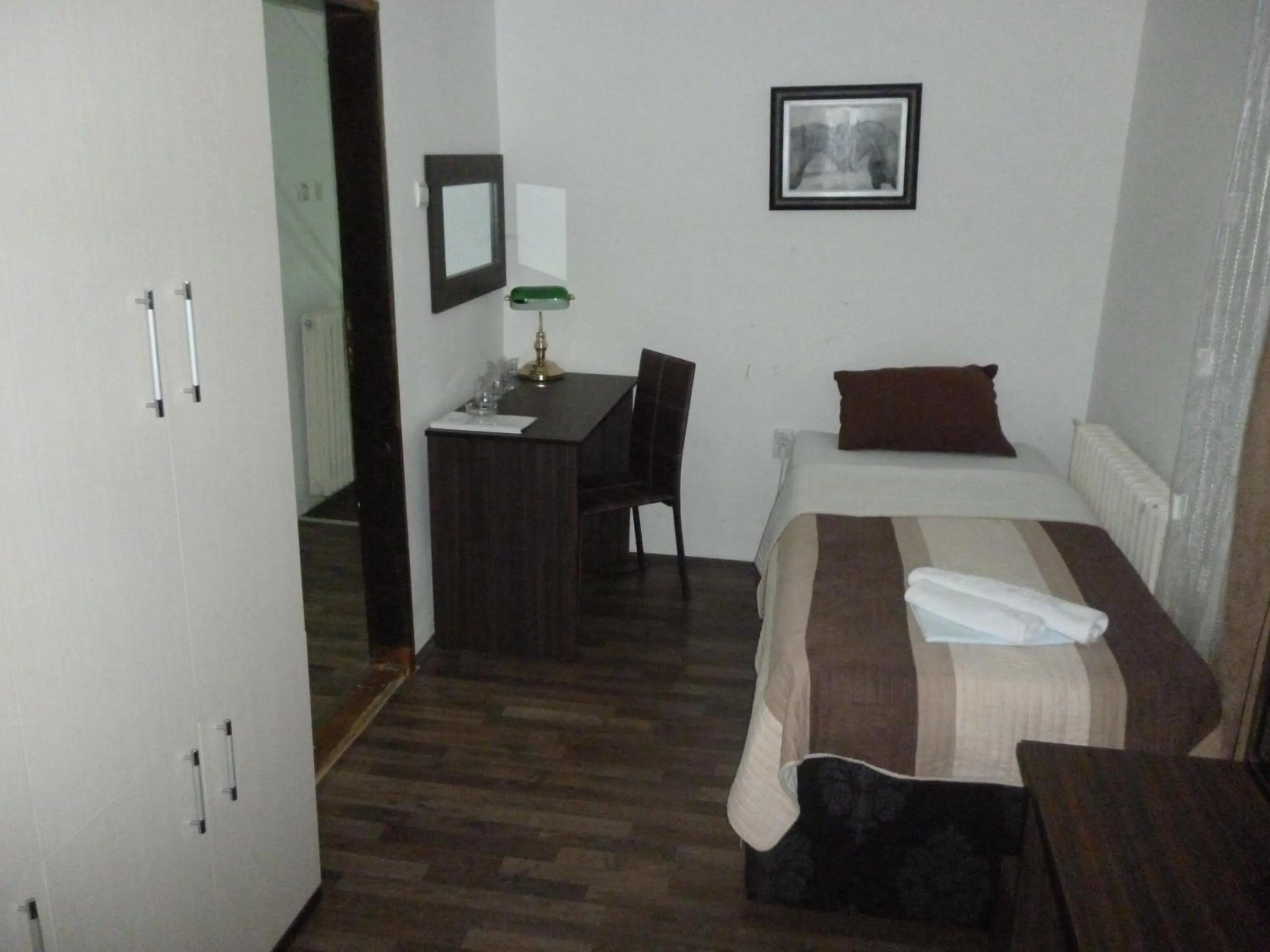 Photo of the whole room, Bed in Gros Hotel - Leskovac