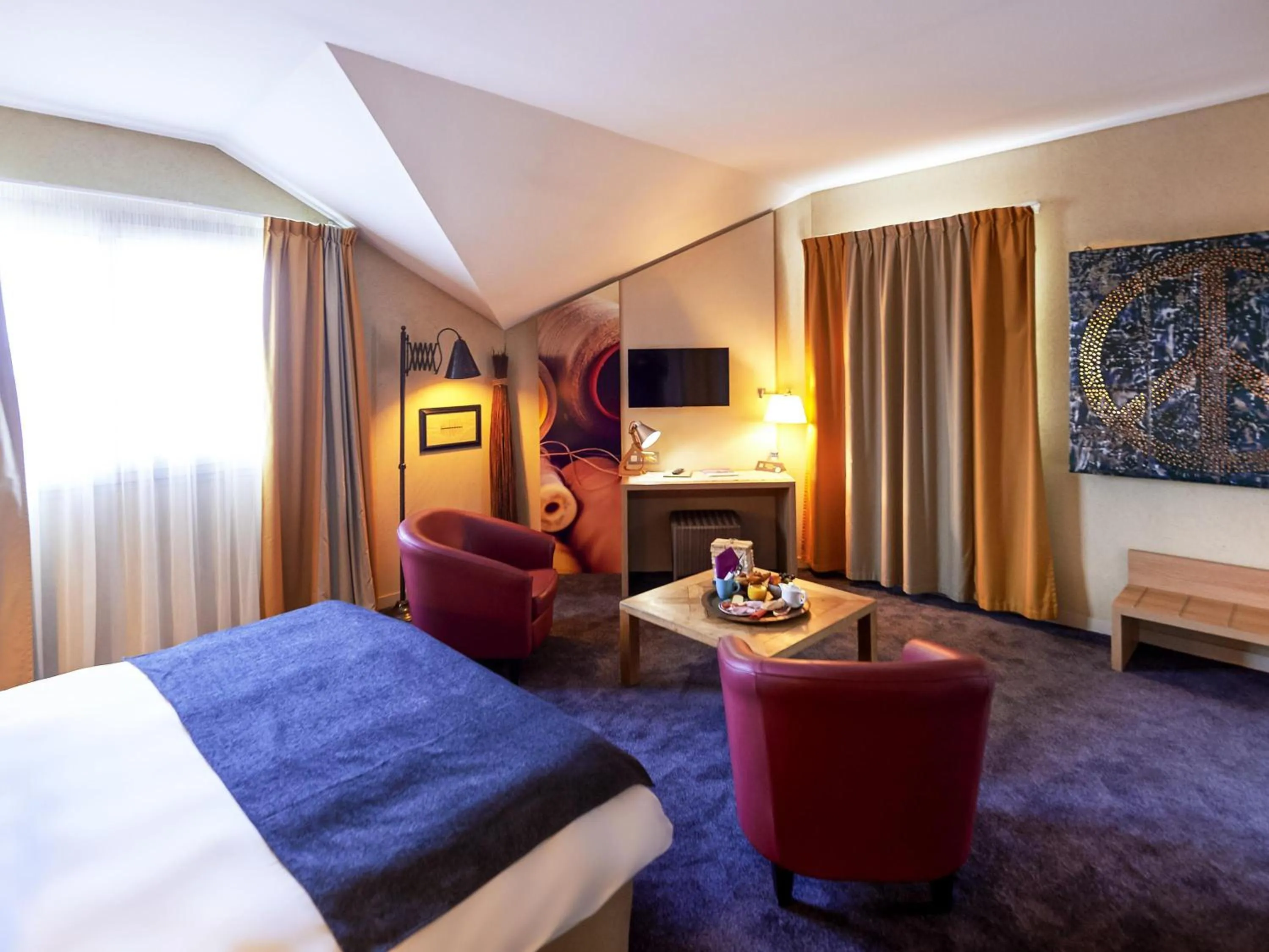 Bedroom, Bed in ibis Styles Cholet