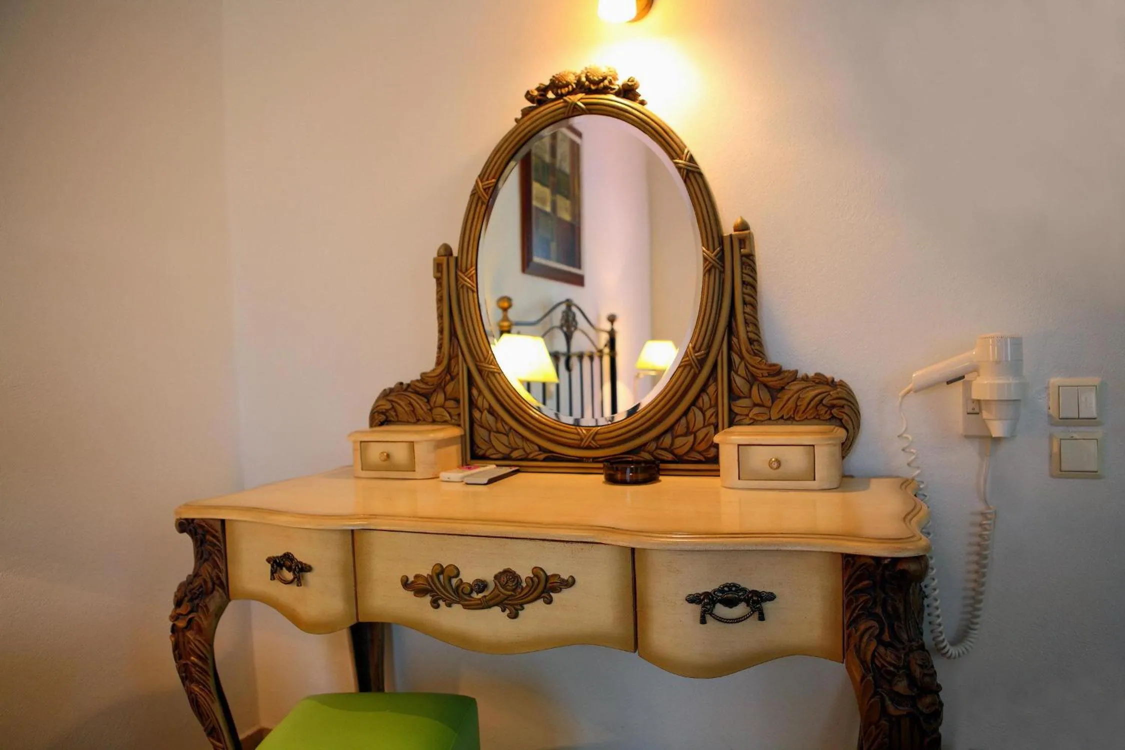 Decorative detail in Malemi Organic Hotel