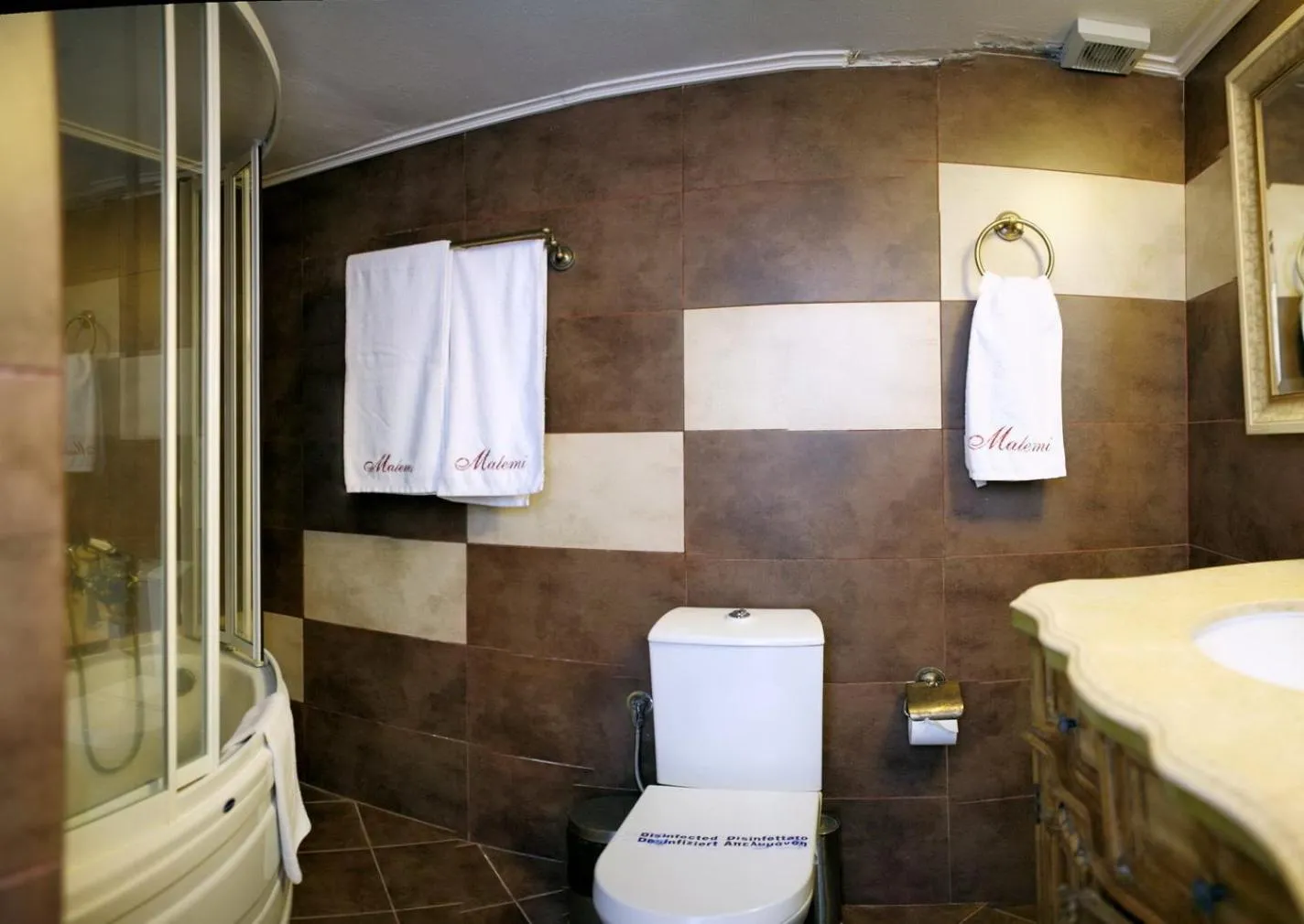 Bathroom in Malemi Organic Hotel