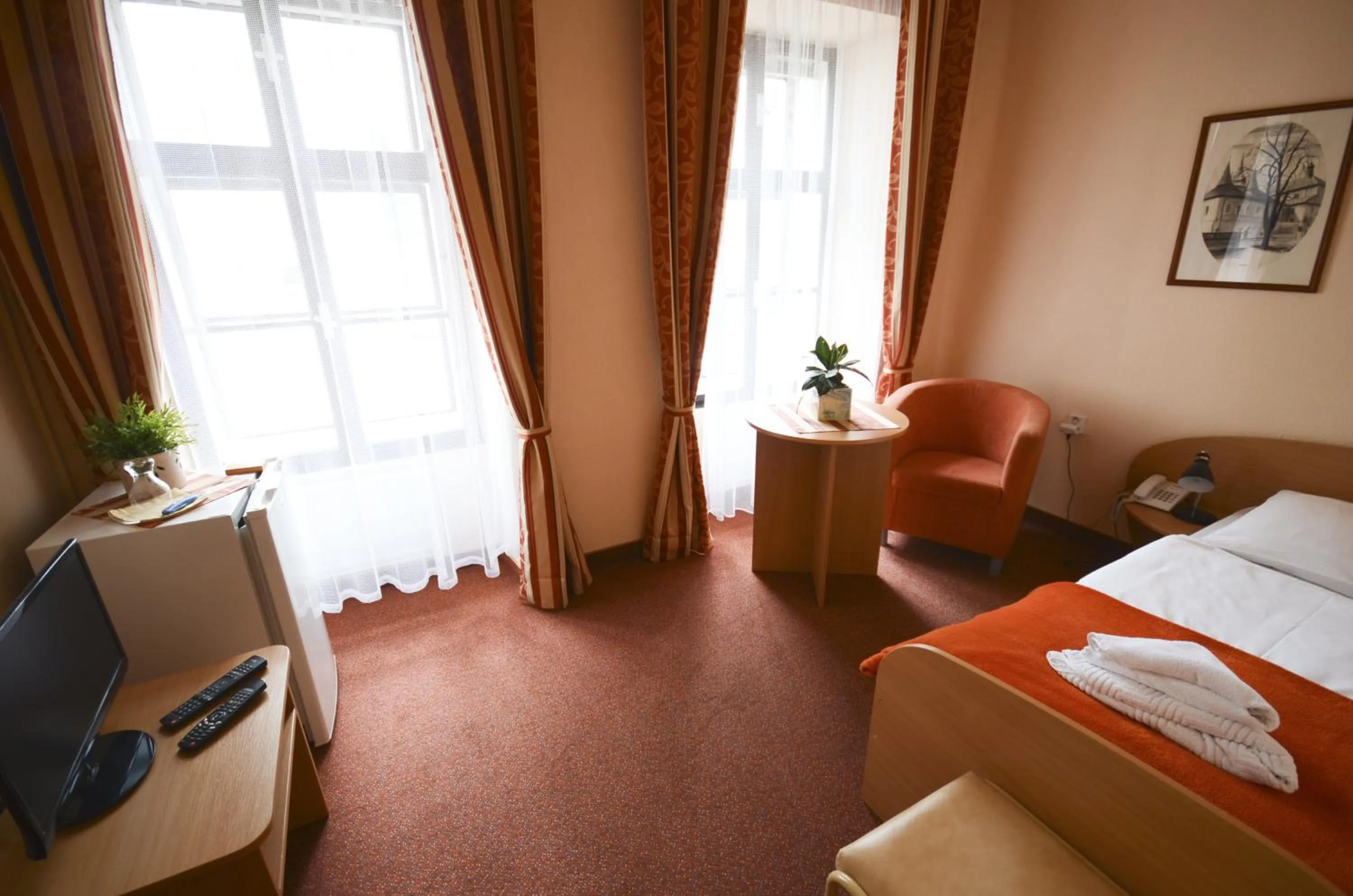 Photo of the whole room, Bed in Hotel Paradies