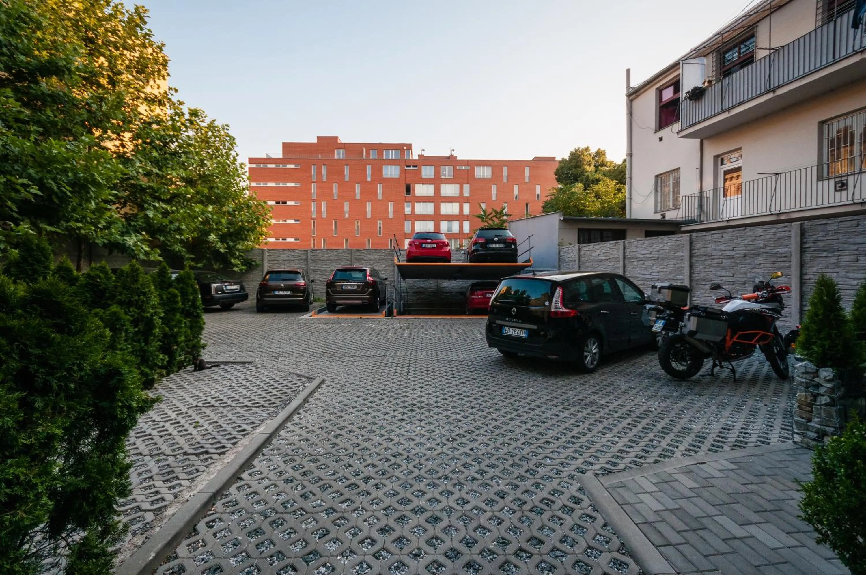 Garden in VV hotel & apartments