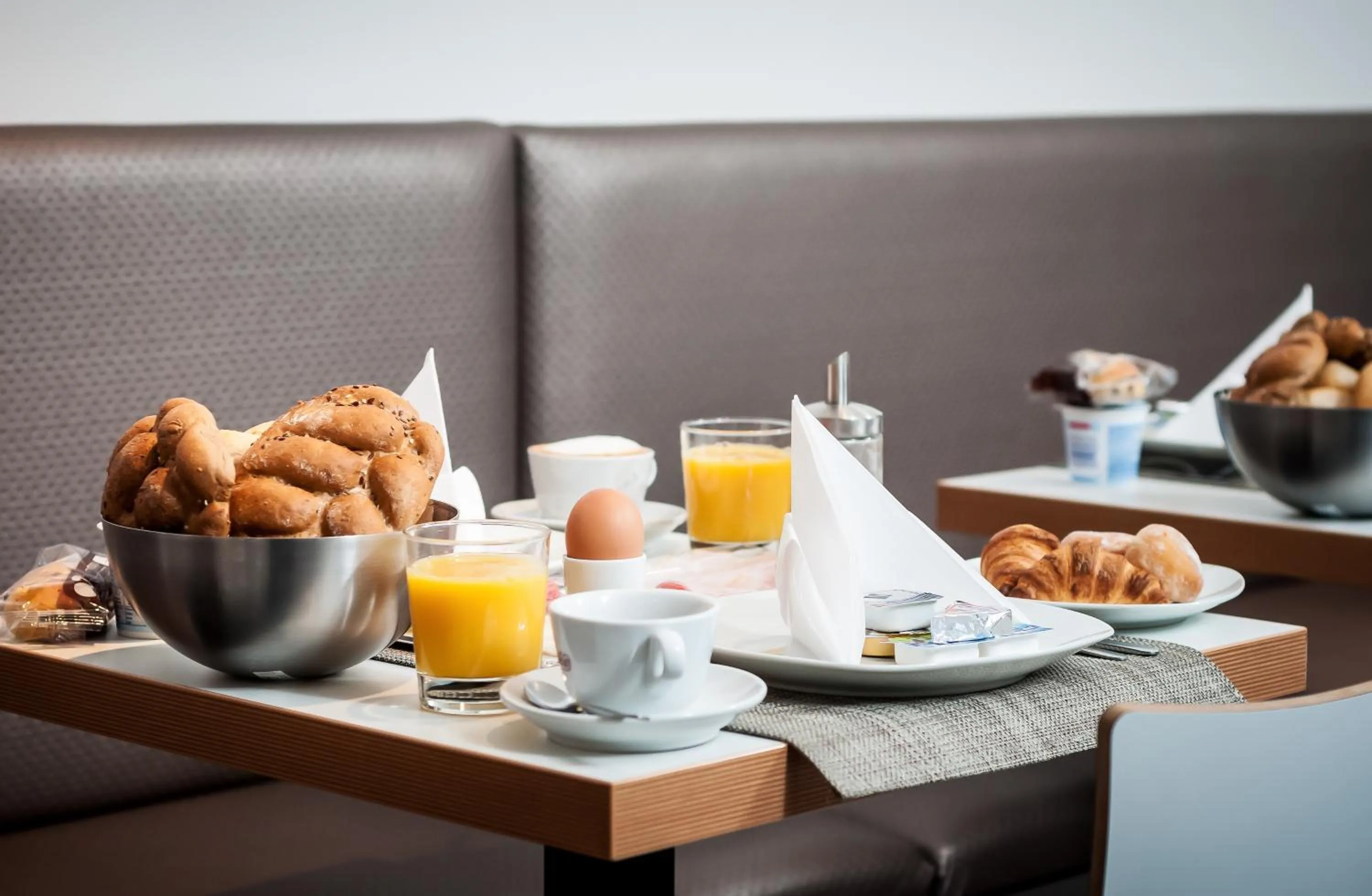 Dining area in VV hotel & apartments