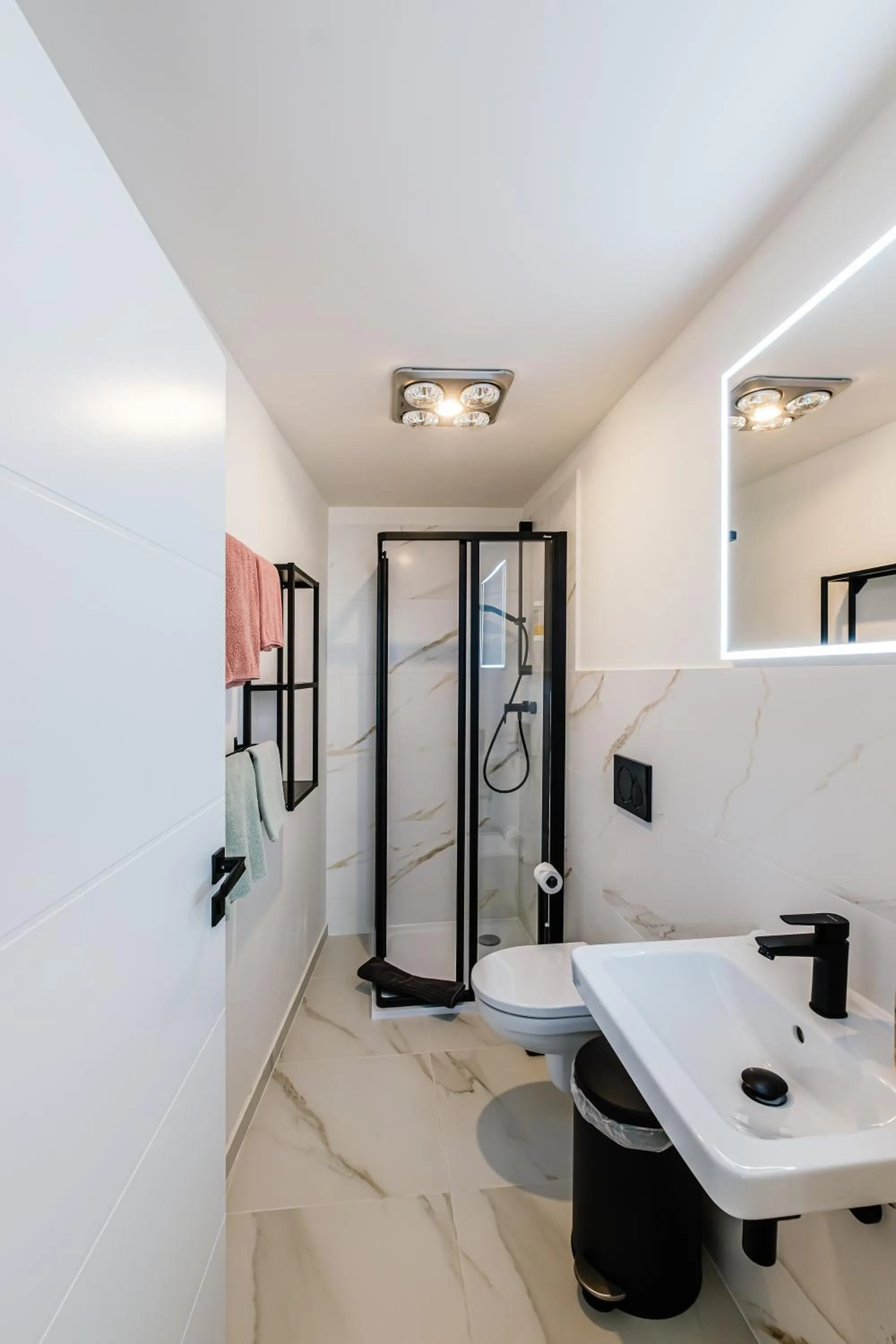 VV hotel & apartments