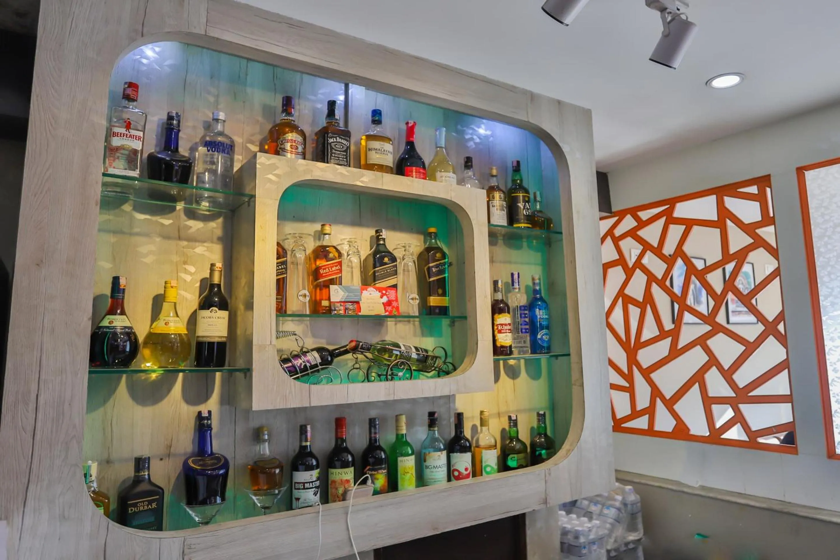 Restaurant/places to eat in Hotel Marinha