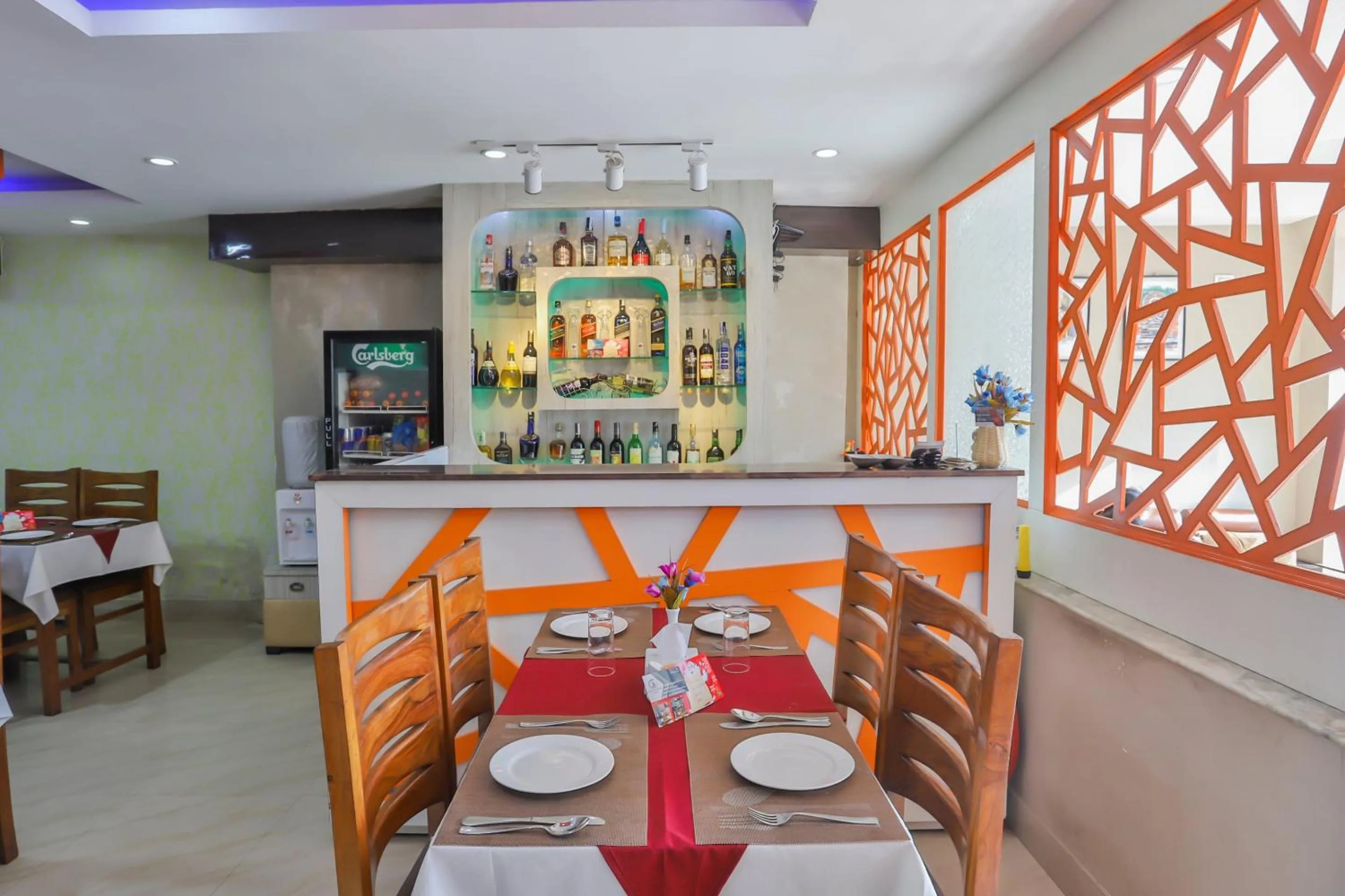 Restaurant/places to eat in Hotel Marinha