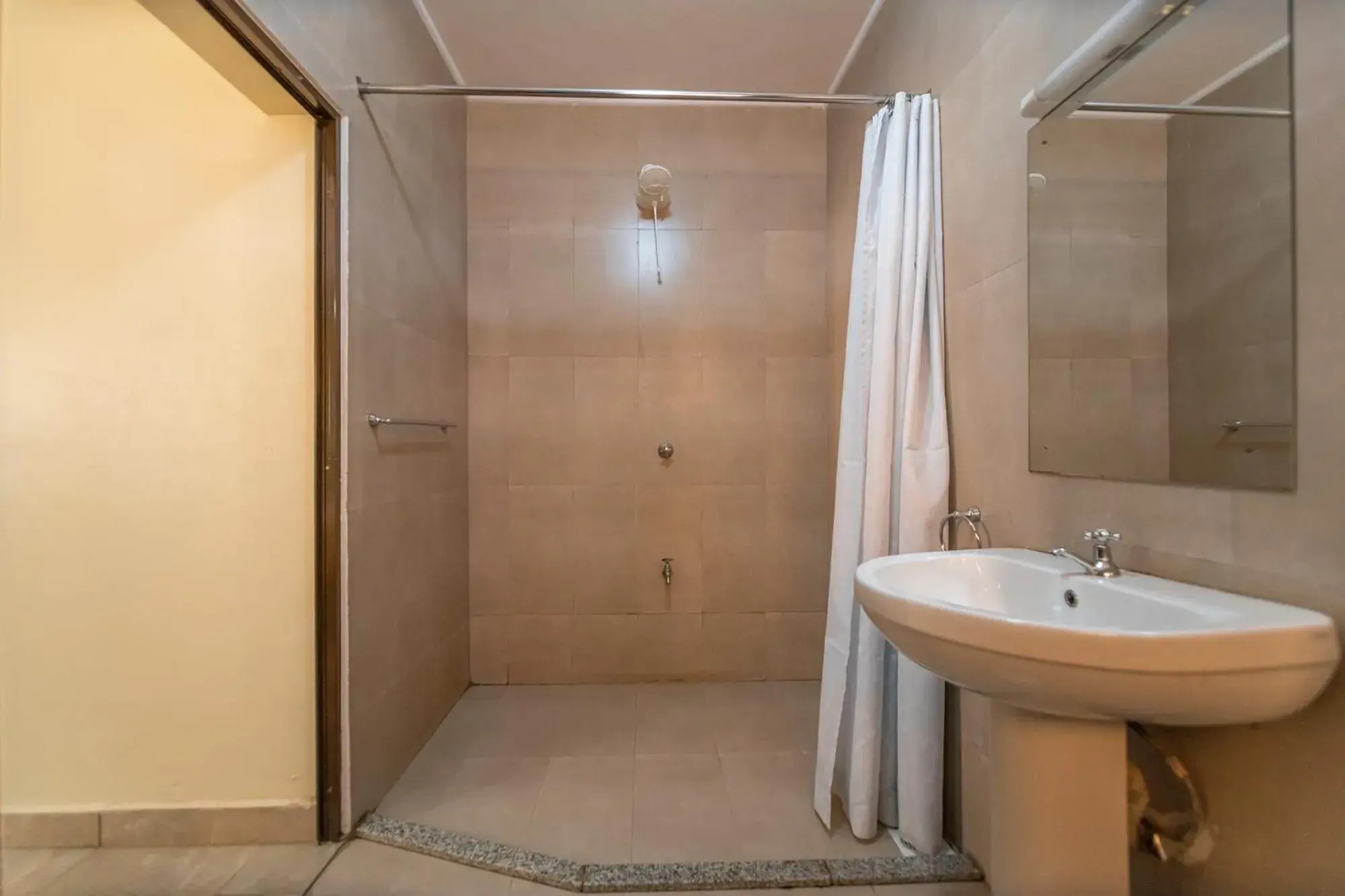 Standard Twin Room in Joy Palace Hotel Standard Twin Room in Joy Palace Hotel