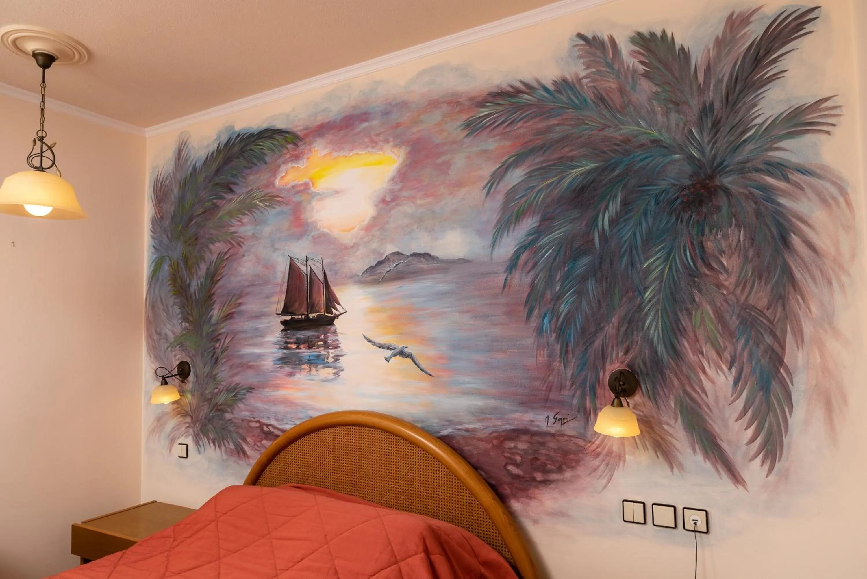 bunk bed in Golden Sand Hotel