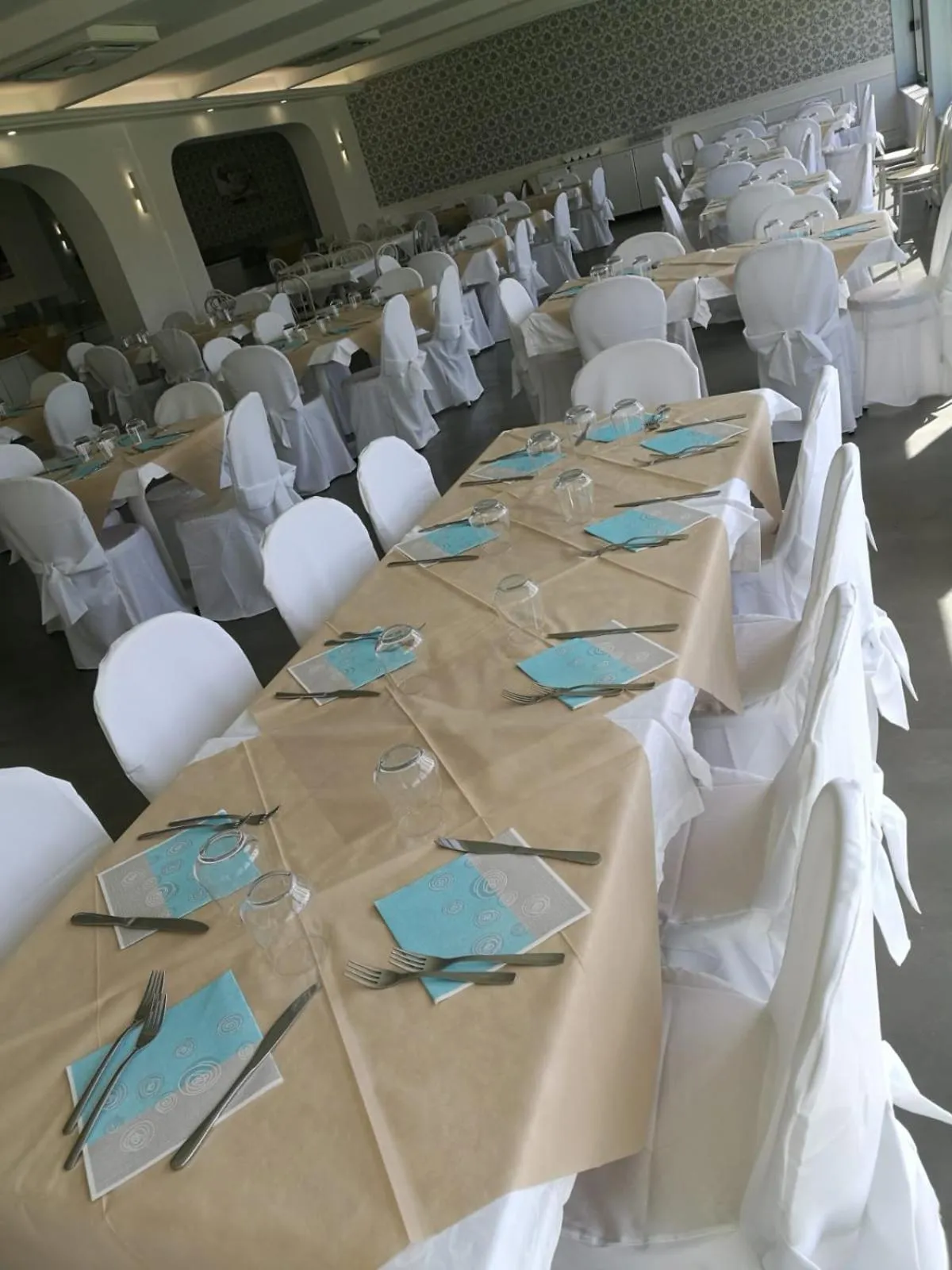 Restaurant/places to eat in Resort Sciabache