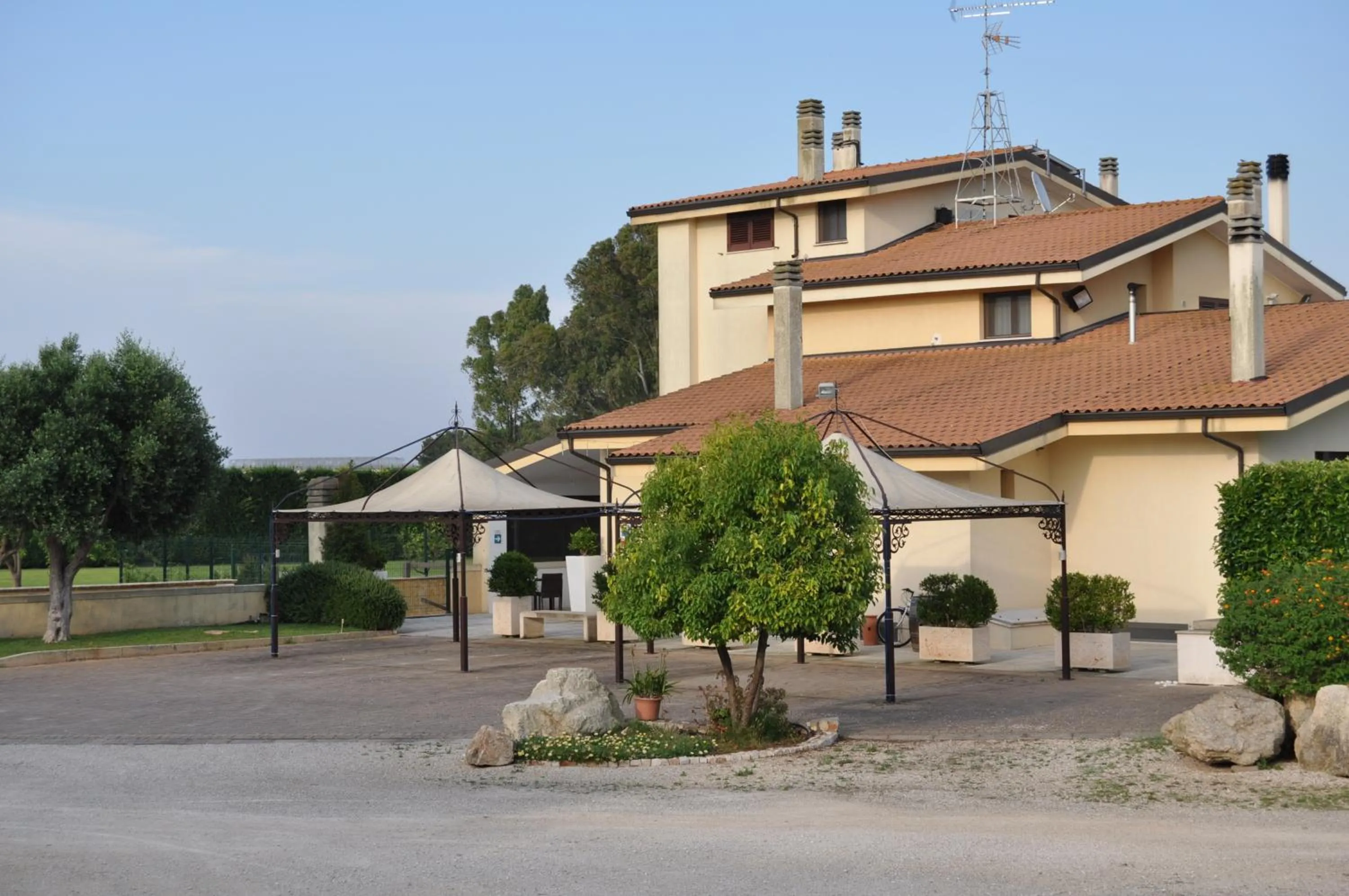 Facade/entrance in Bed & Breakfast Giardini Di Marzo