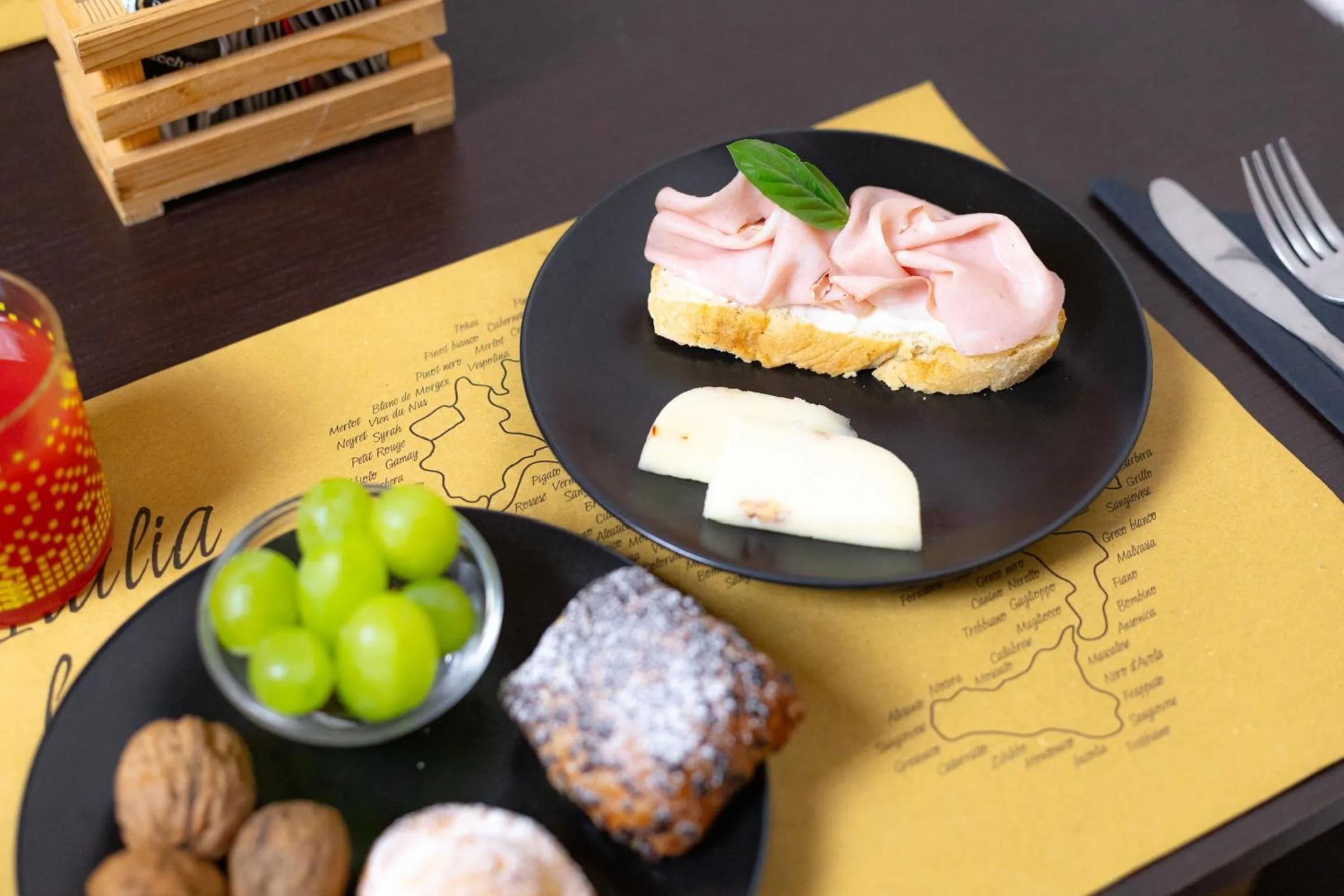 Food in Bed & Breakfast Giardini Di Marzo