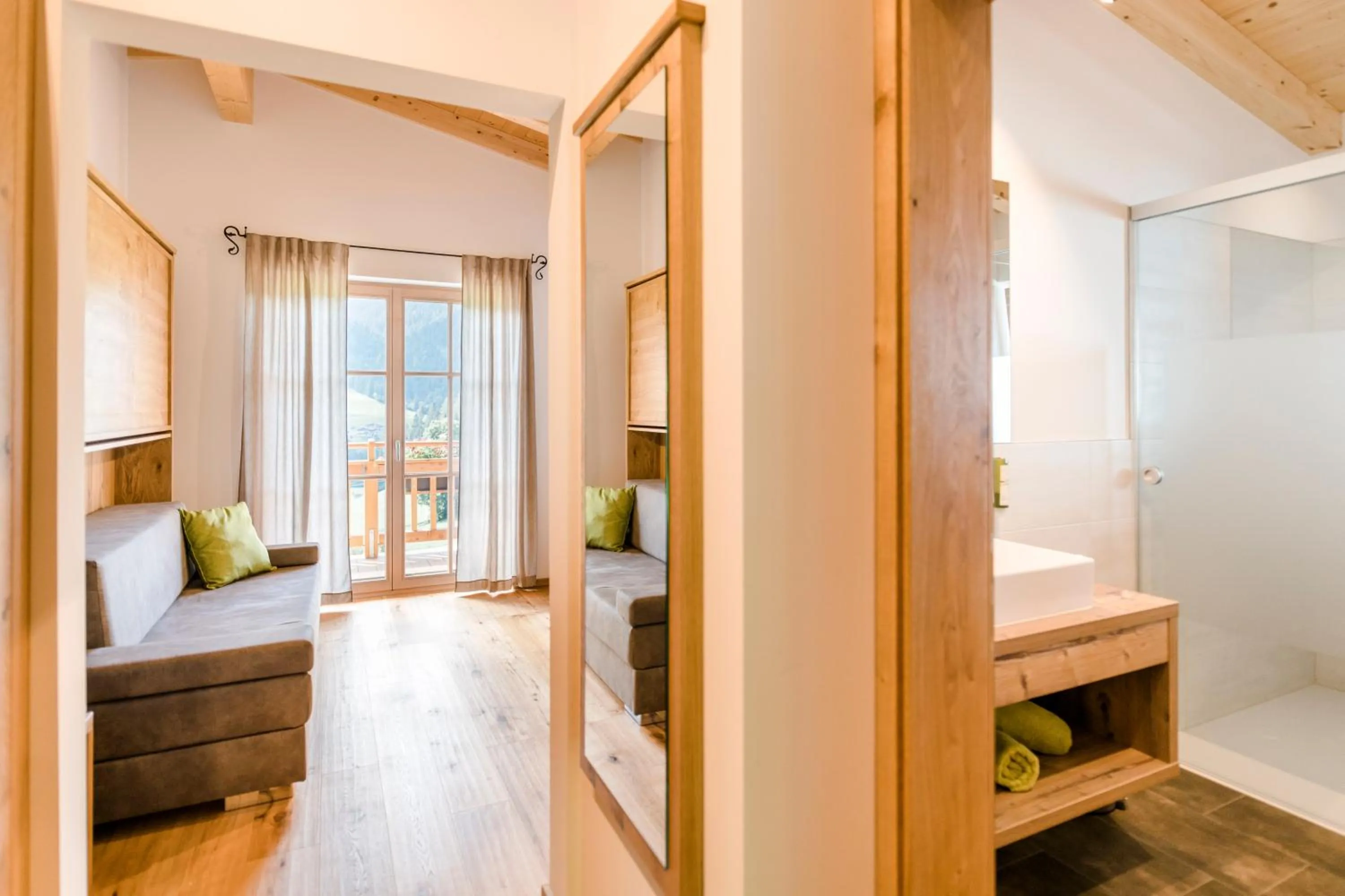 Photo of the whole room, Bed in Beim Hochfilzer Superior 4 Sterne