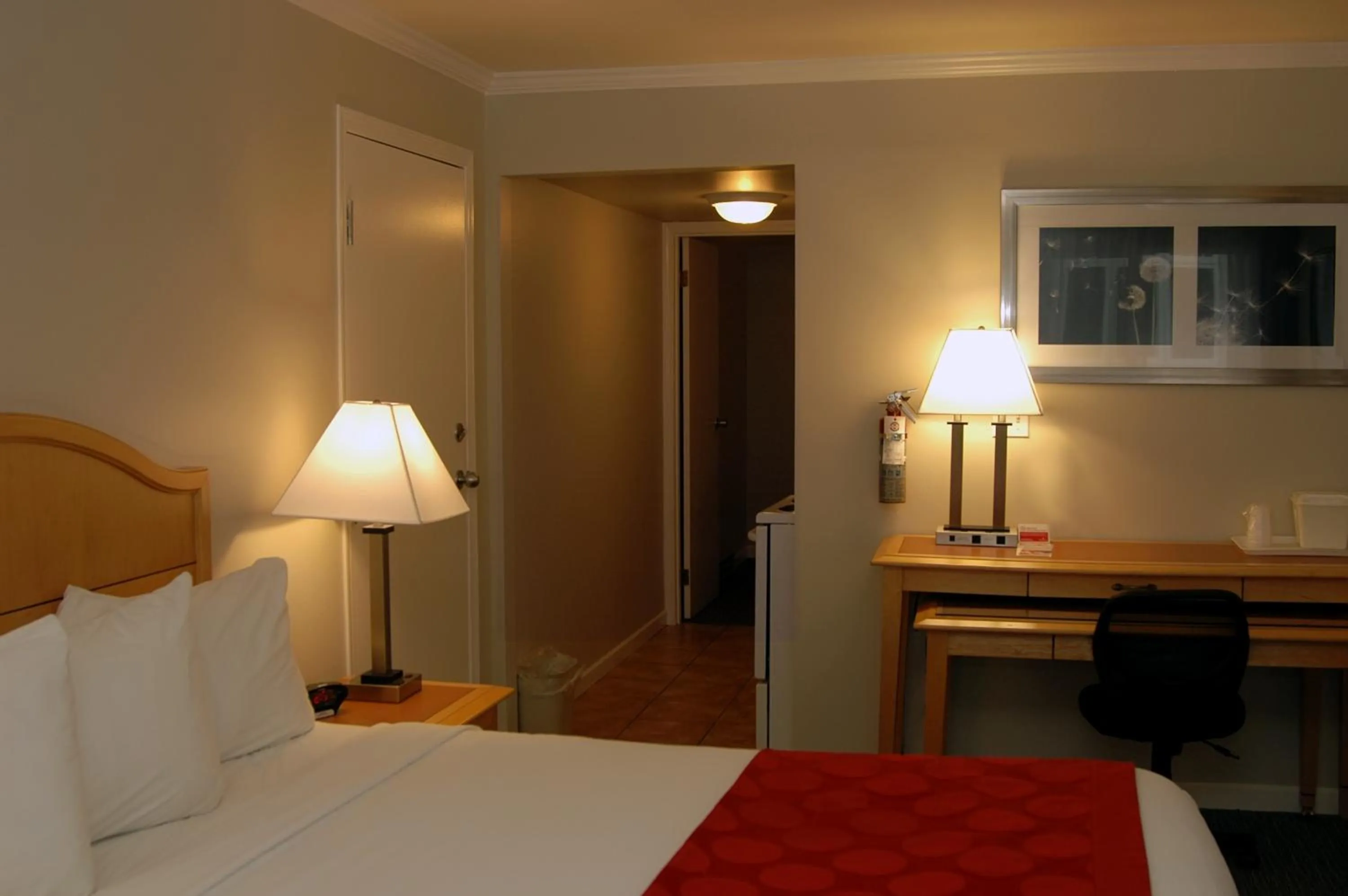 Photo of the whole room in Ramada by Wyndham Duncan Cowichan Valley