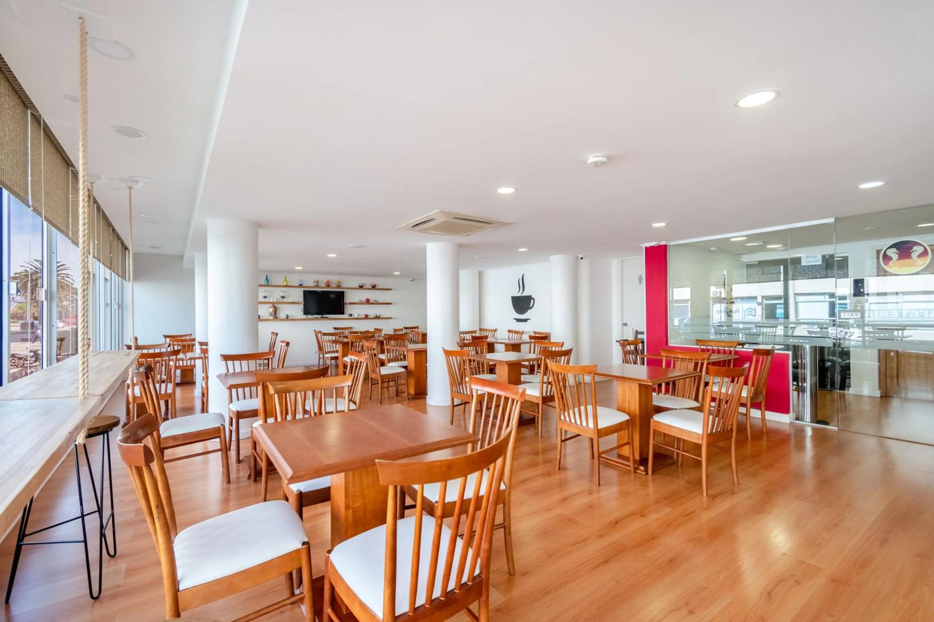 Breakfast in Hotel Romimar 3* Sup