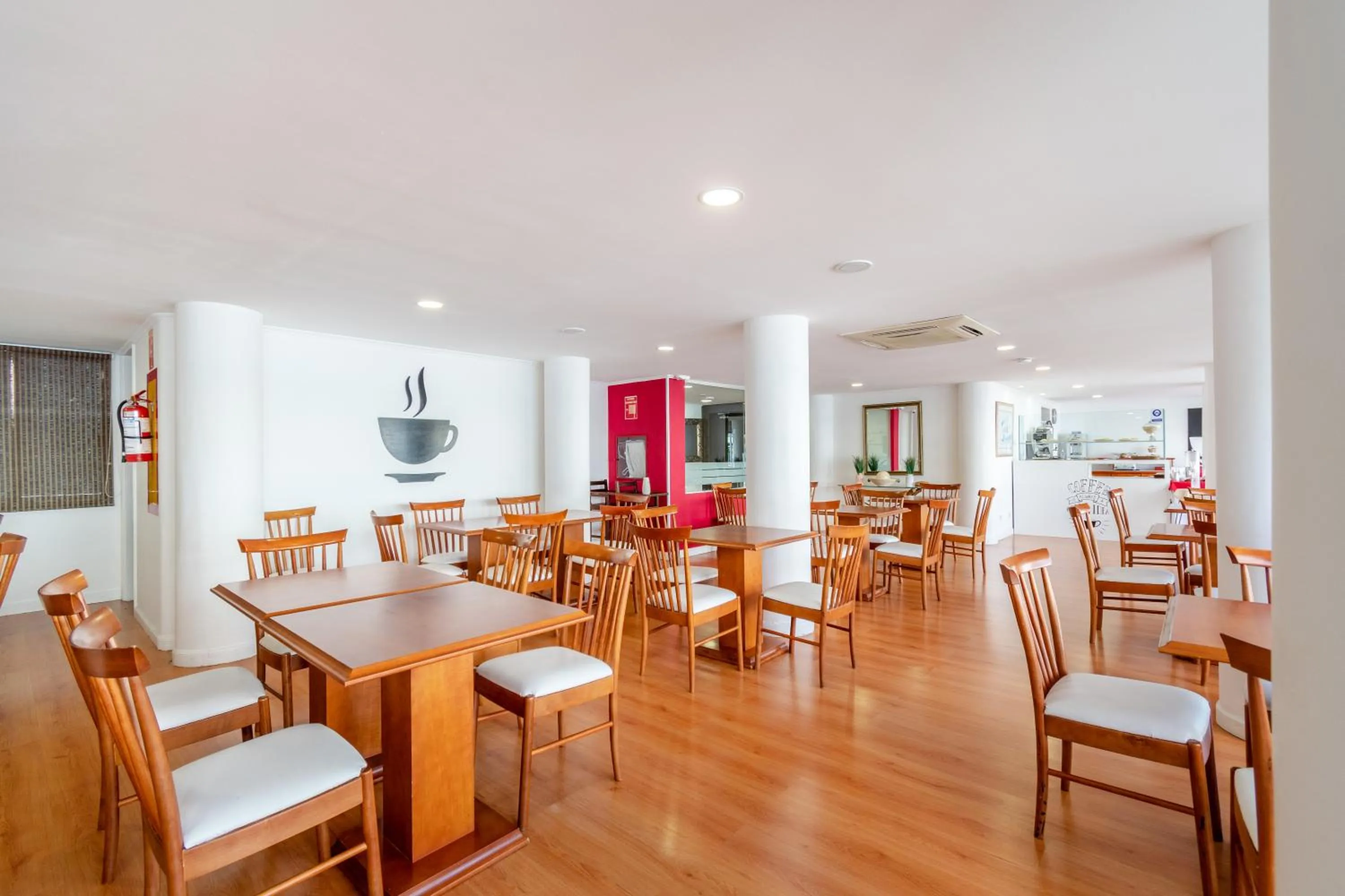 Breakfast in Hotel Romimar 3* Sup