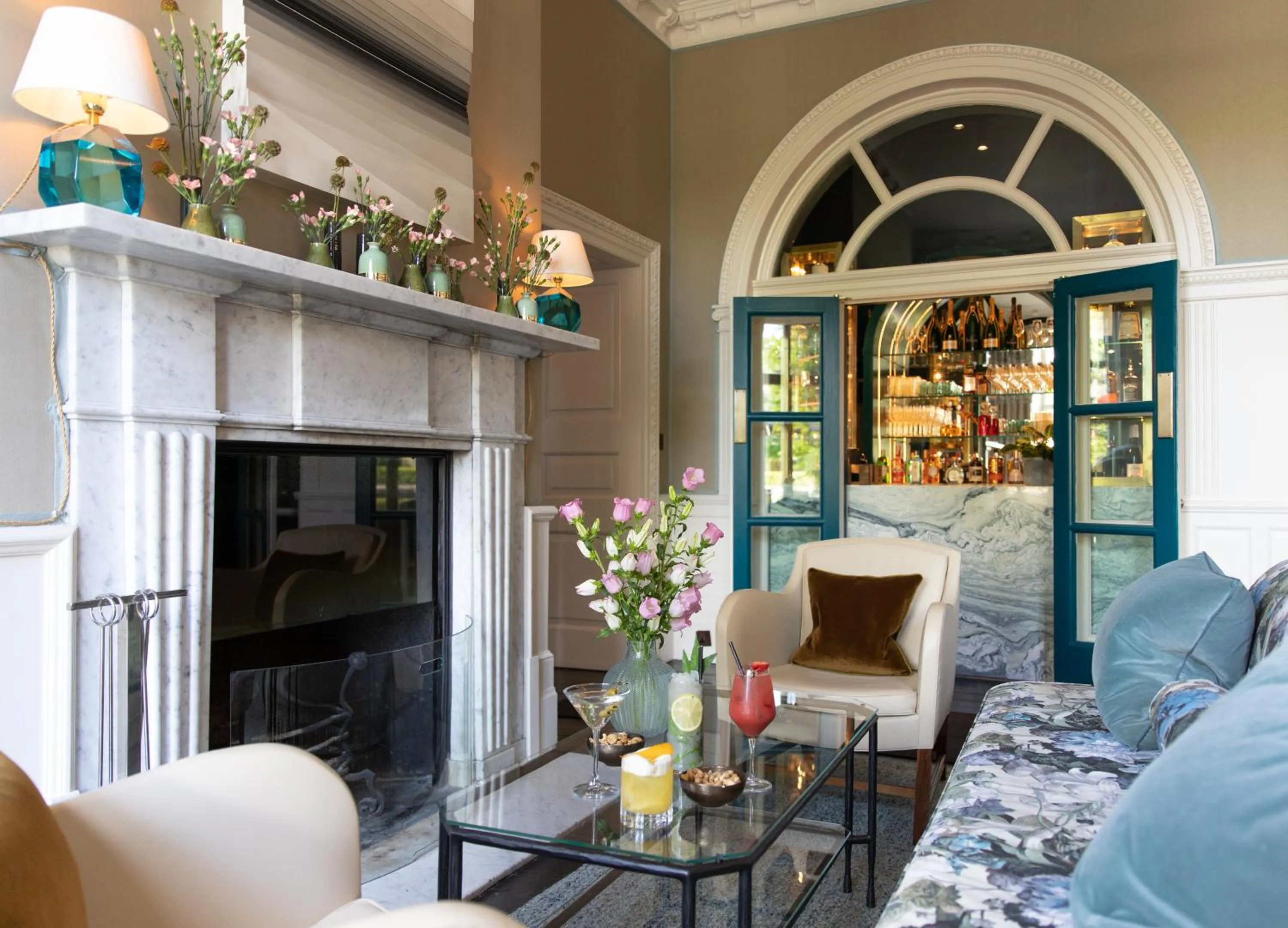 Lounge or bar in The Grove