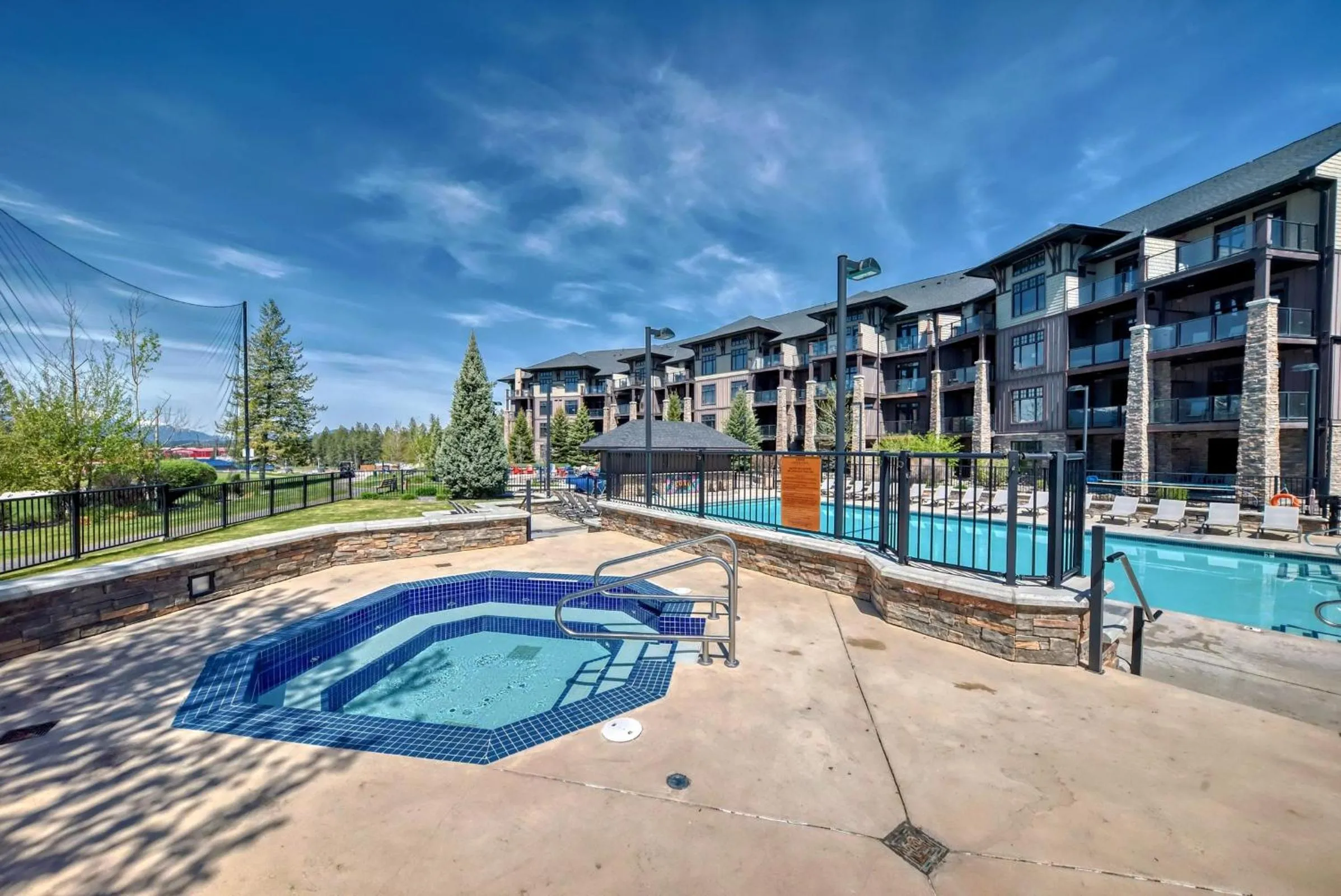 Hot Tub in Copper Point Resort