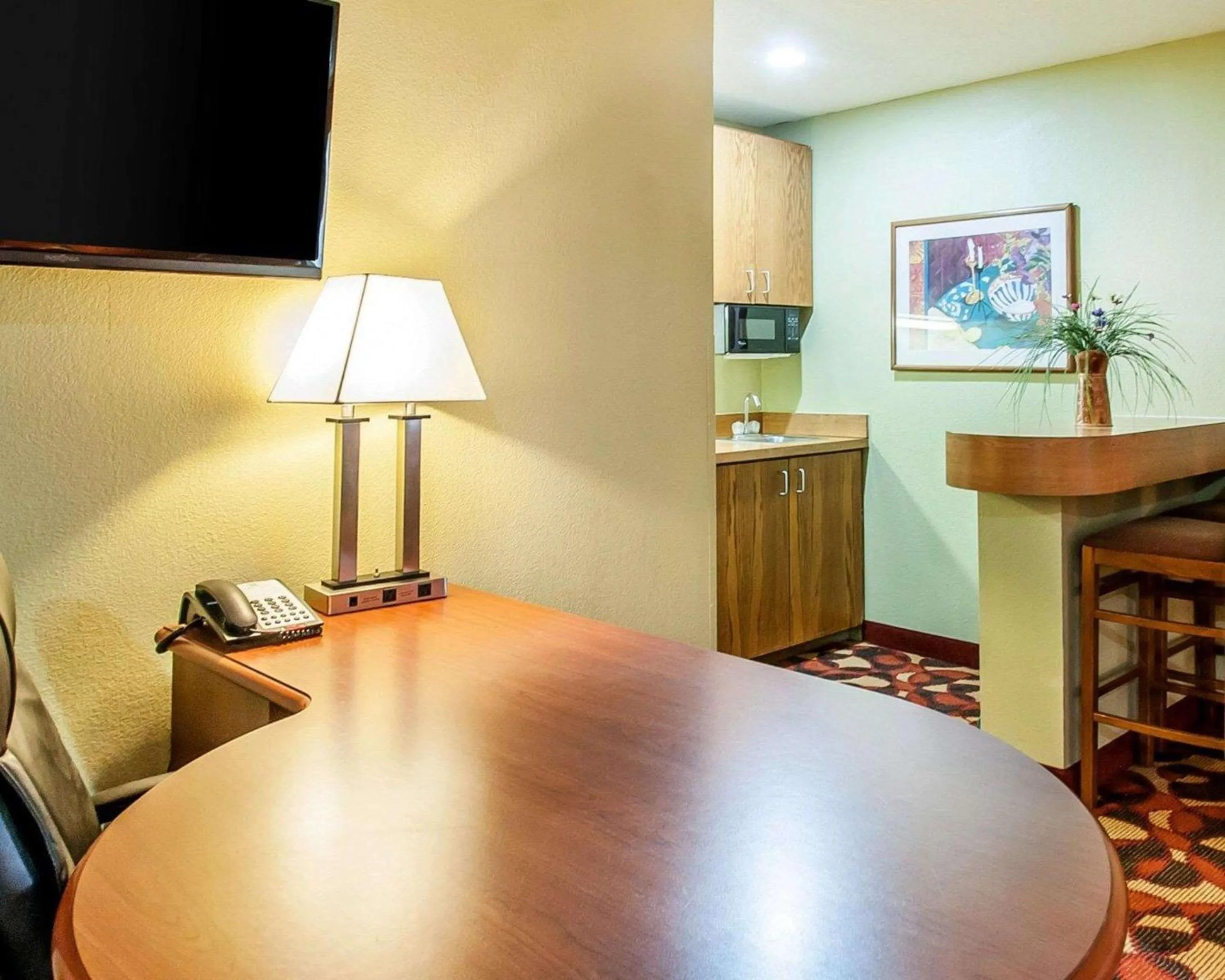 Photo of the whole room in Quality Inn & Suites Kansas City I-435N Near Sports Complex