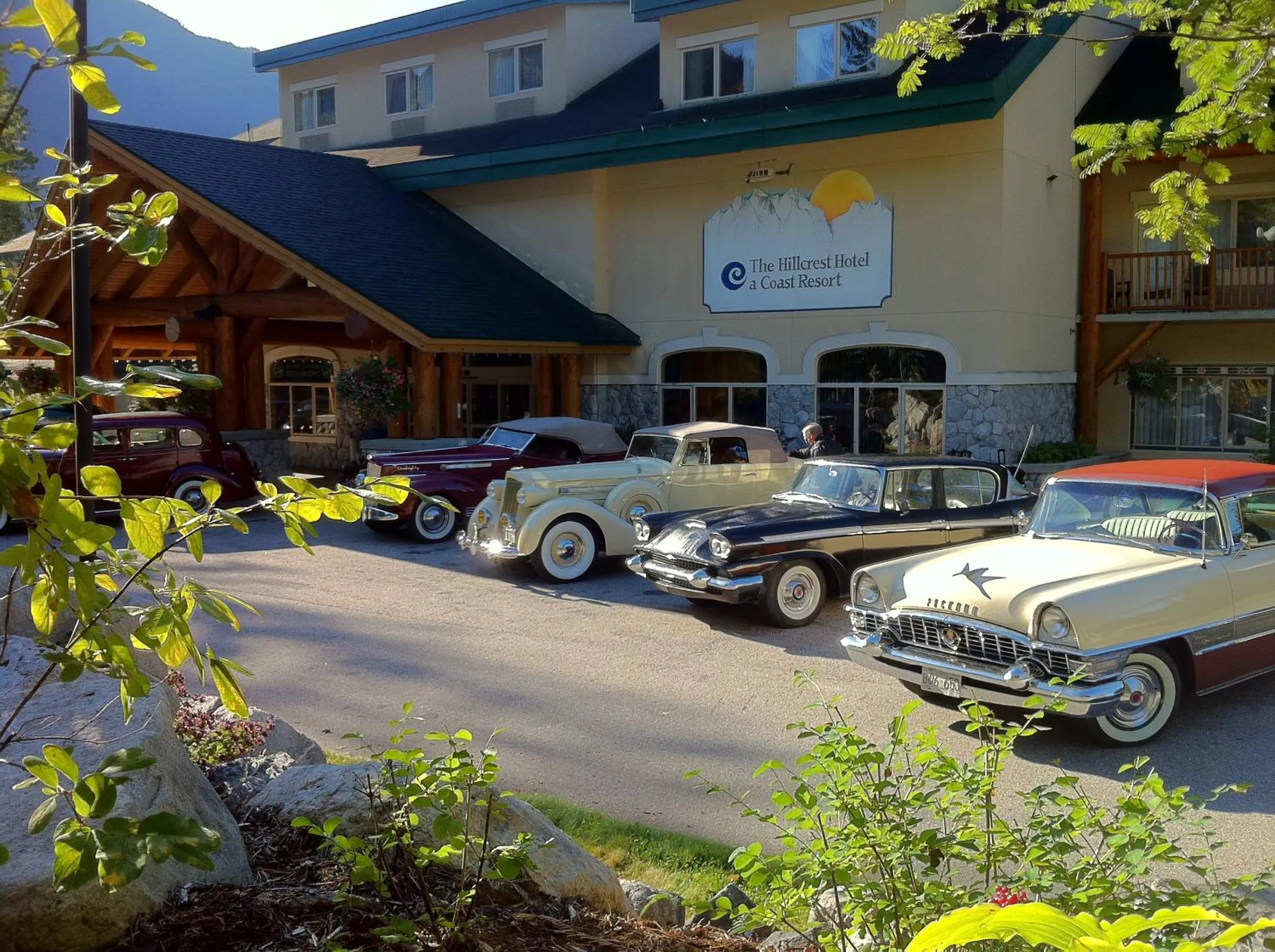 Facade/entrance in Coast Hillcrest Hotel