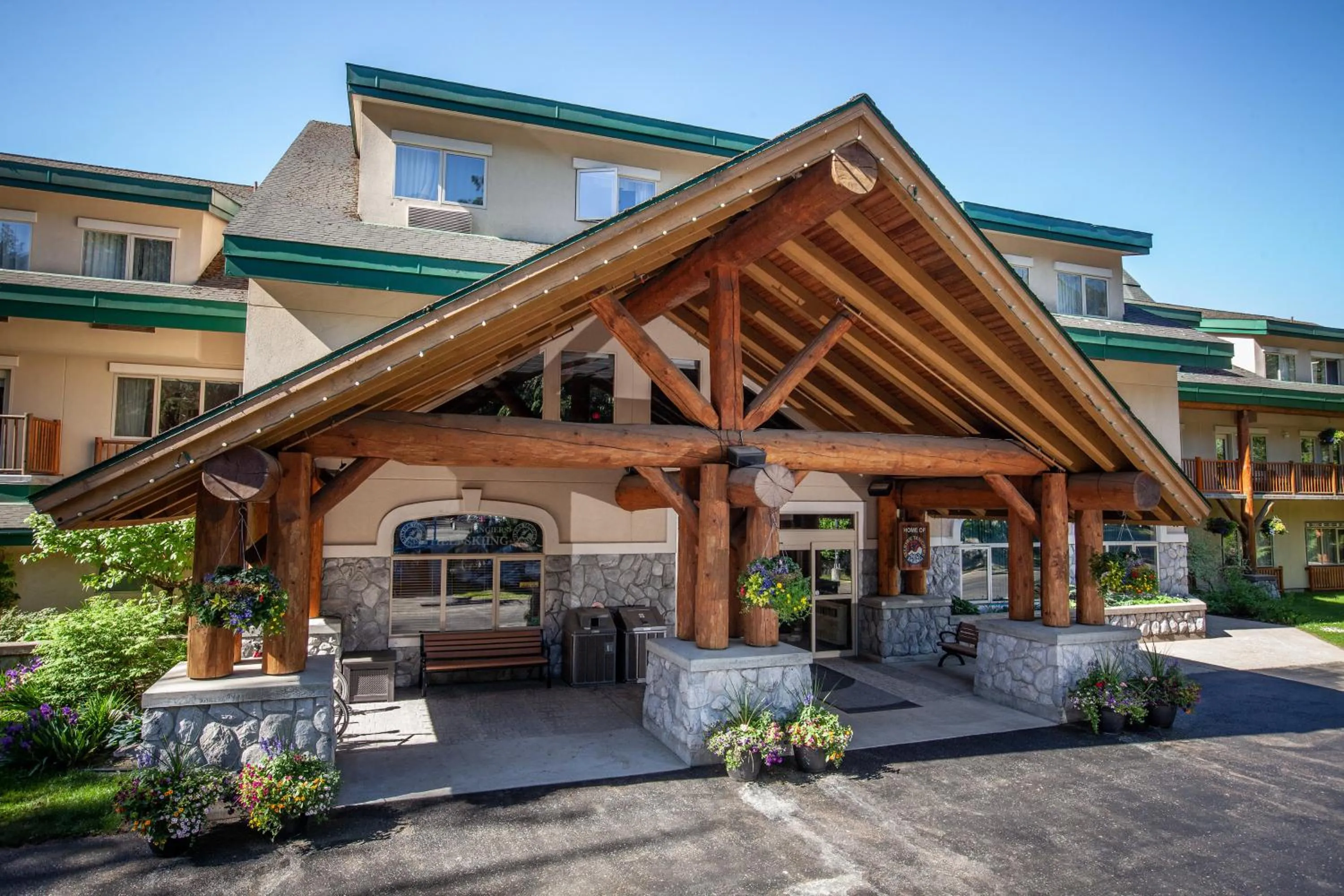 Property building in Coast Hillcrest Hotel