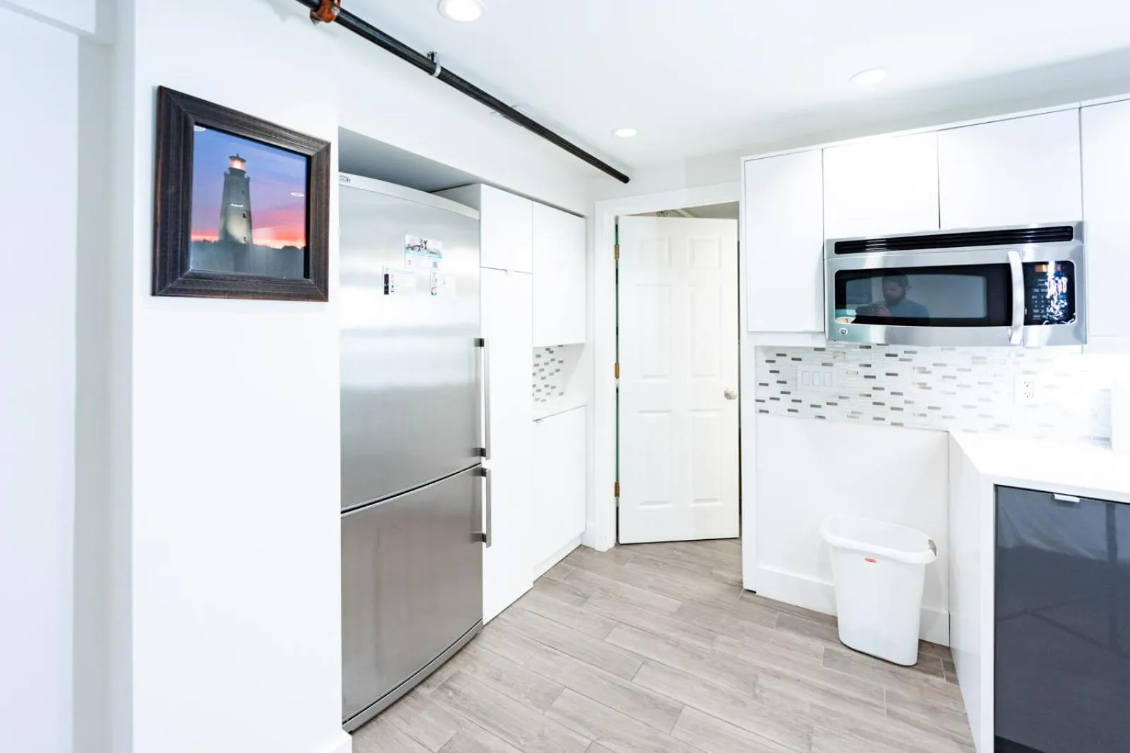 Kitchen or kitchenette in Canalside Inn