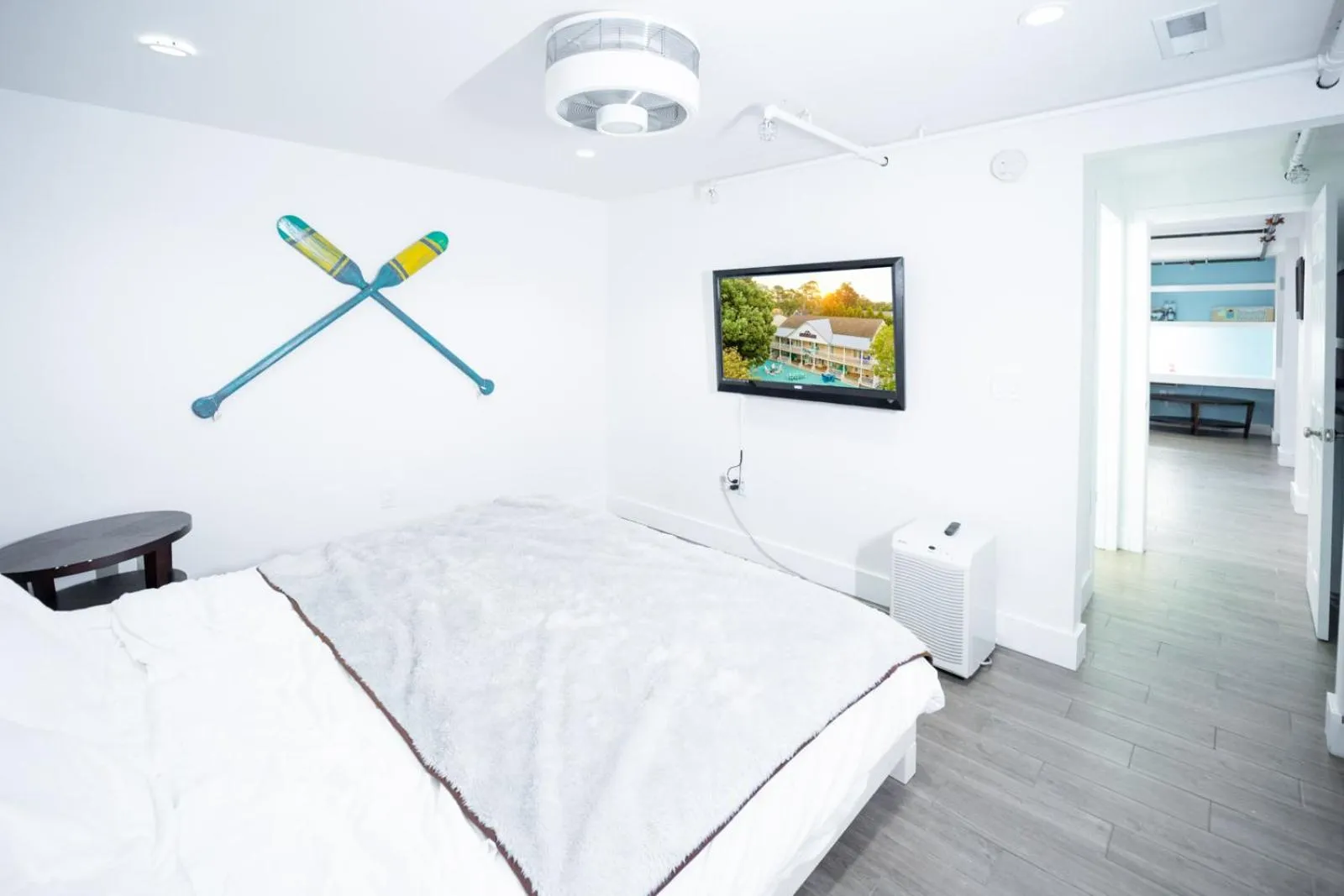 Bed in Canalside Inn