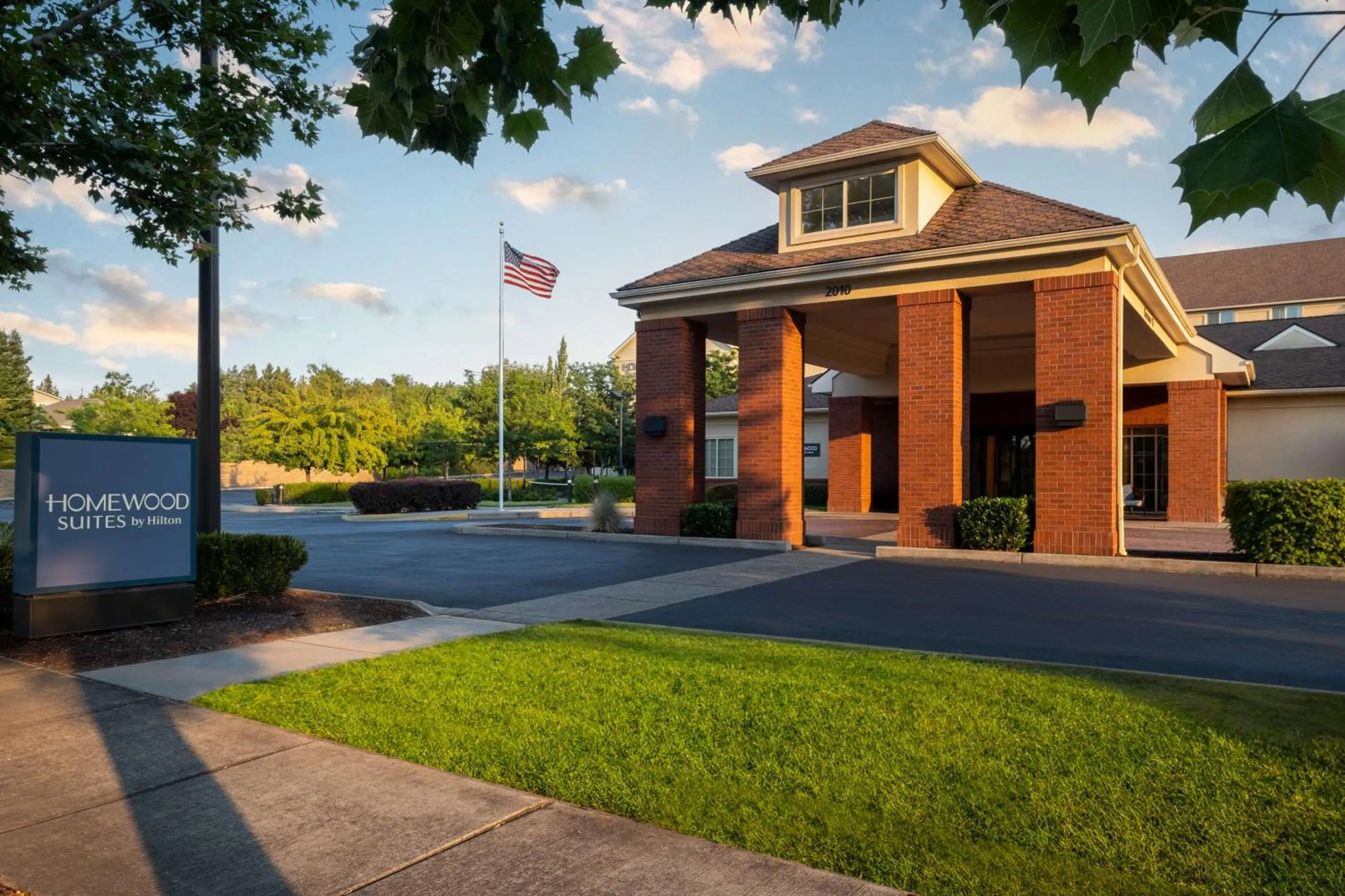 Property building in Homewood Suites Medford