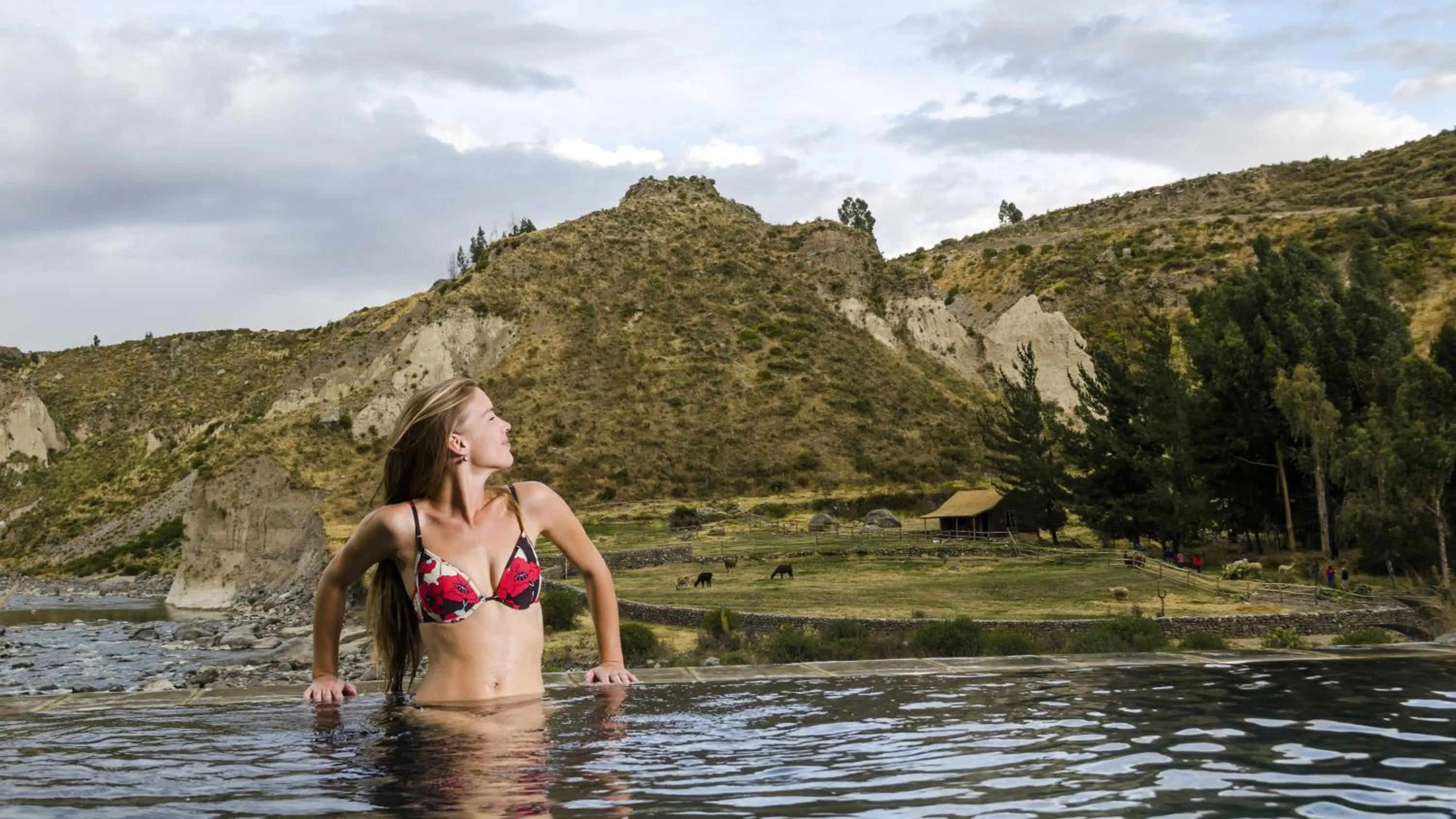 Guests in Colca Lodge Spa & Hot Springs