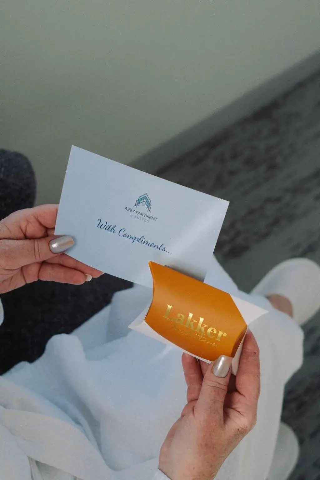 Deluxe Waterview King in 429 Apartments & Suites Deluxe Waterview King in 429 Apartments & Suites