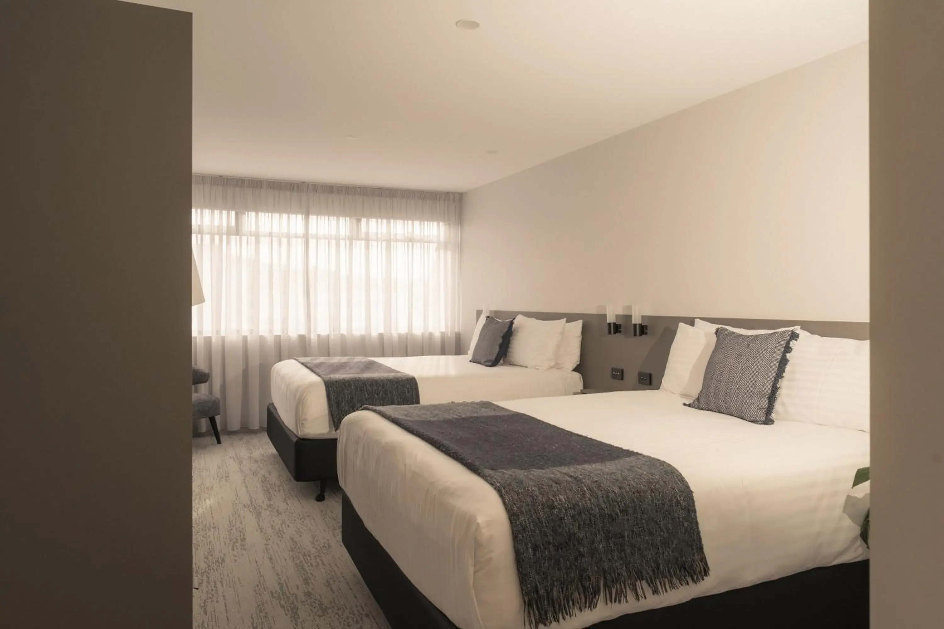 Deluxe Premium Twin in 429 Apartments & Suites Deluxe Premium Twin in 429 Apartments & Suites
