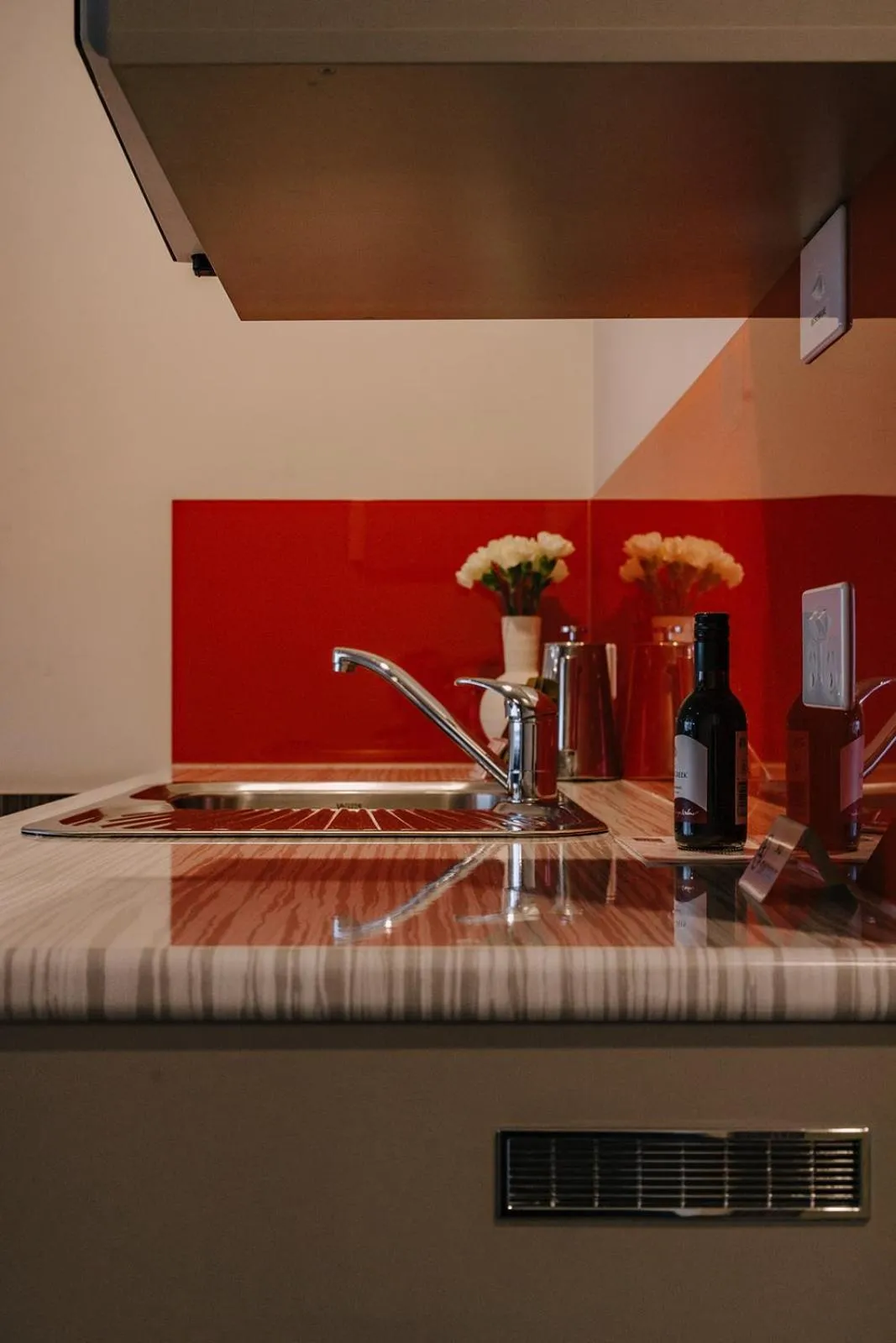 429 Apartments & Suites