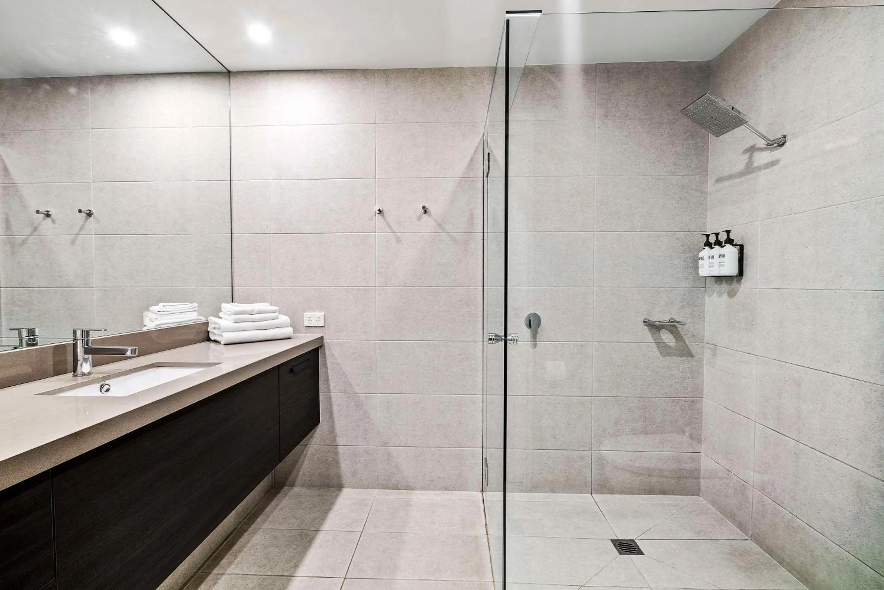 Bedroom in Quality Hotel Parklake Shepparton