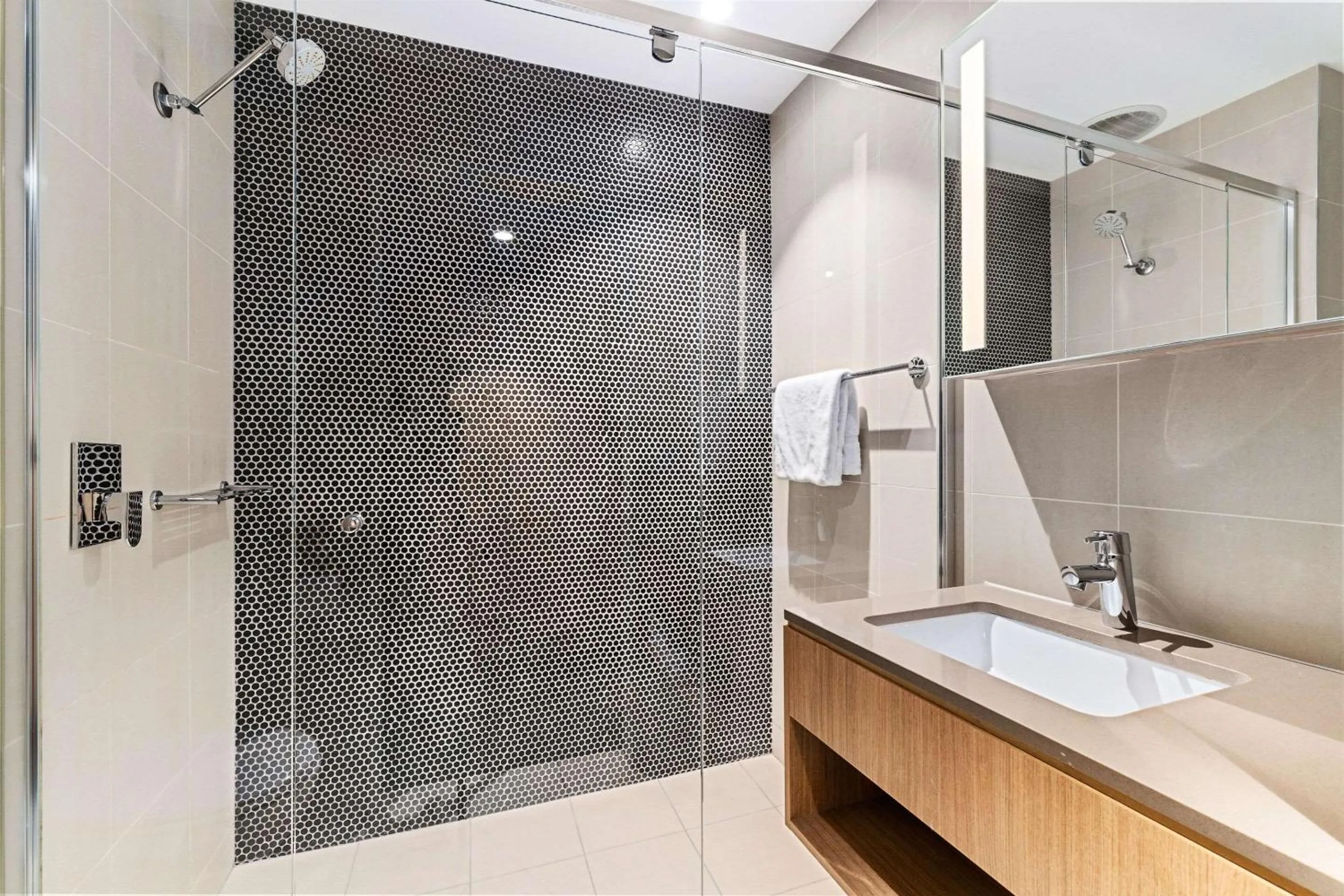 Bedroom in Quality Hotel Parklake Shepparton