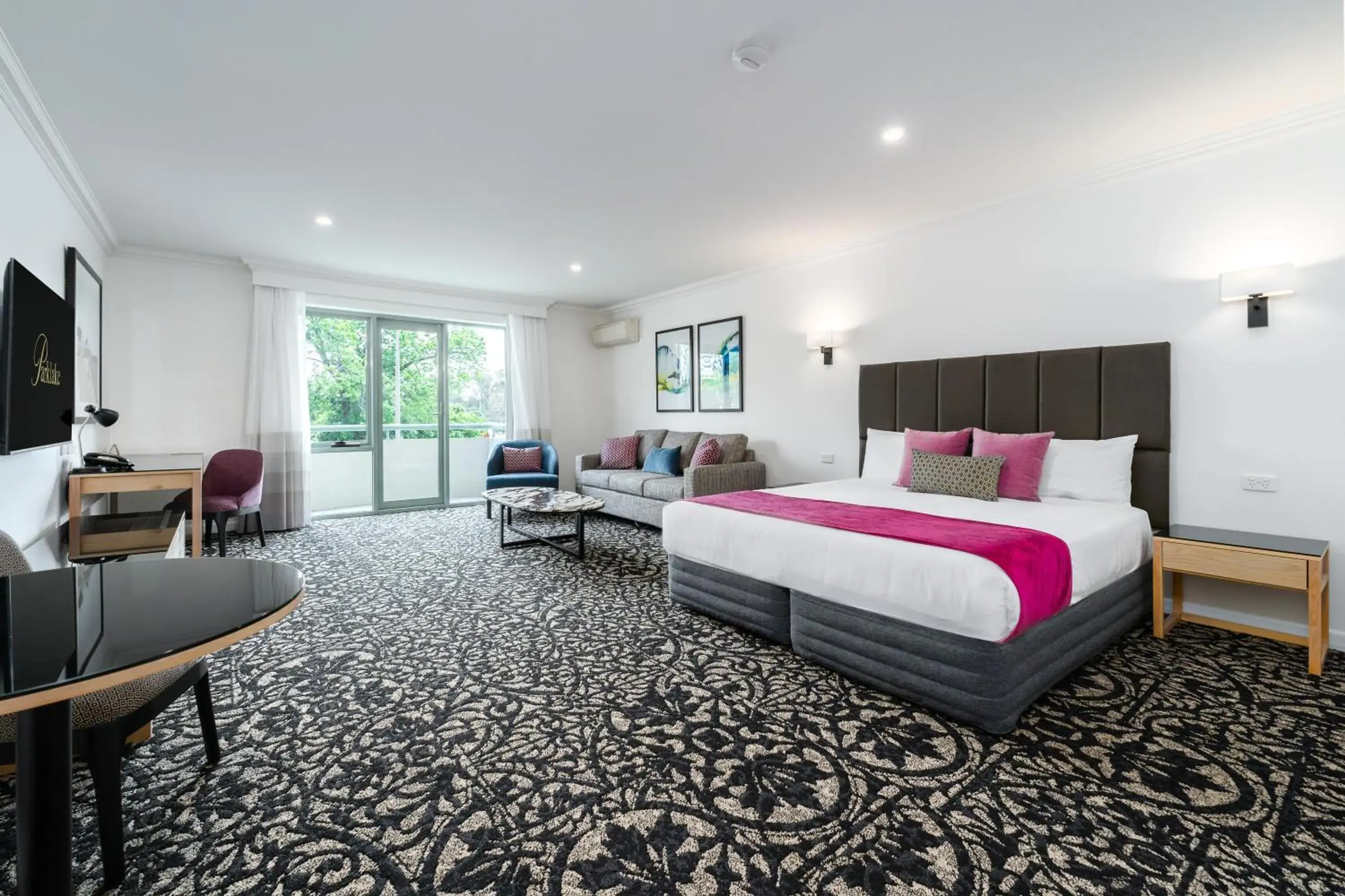 Grand Studio in Quality Hotel Parklake Shepparton Grand Studio in Quality Hotel Parklake Shepparton