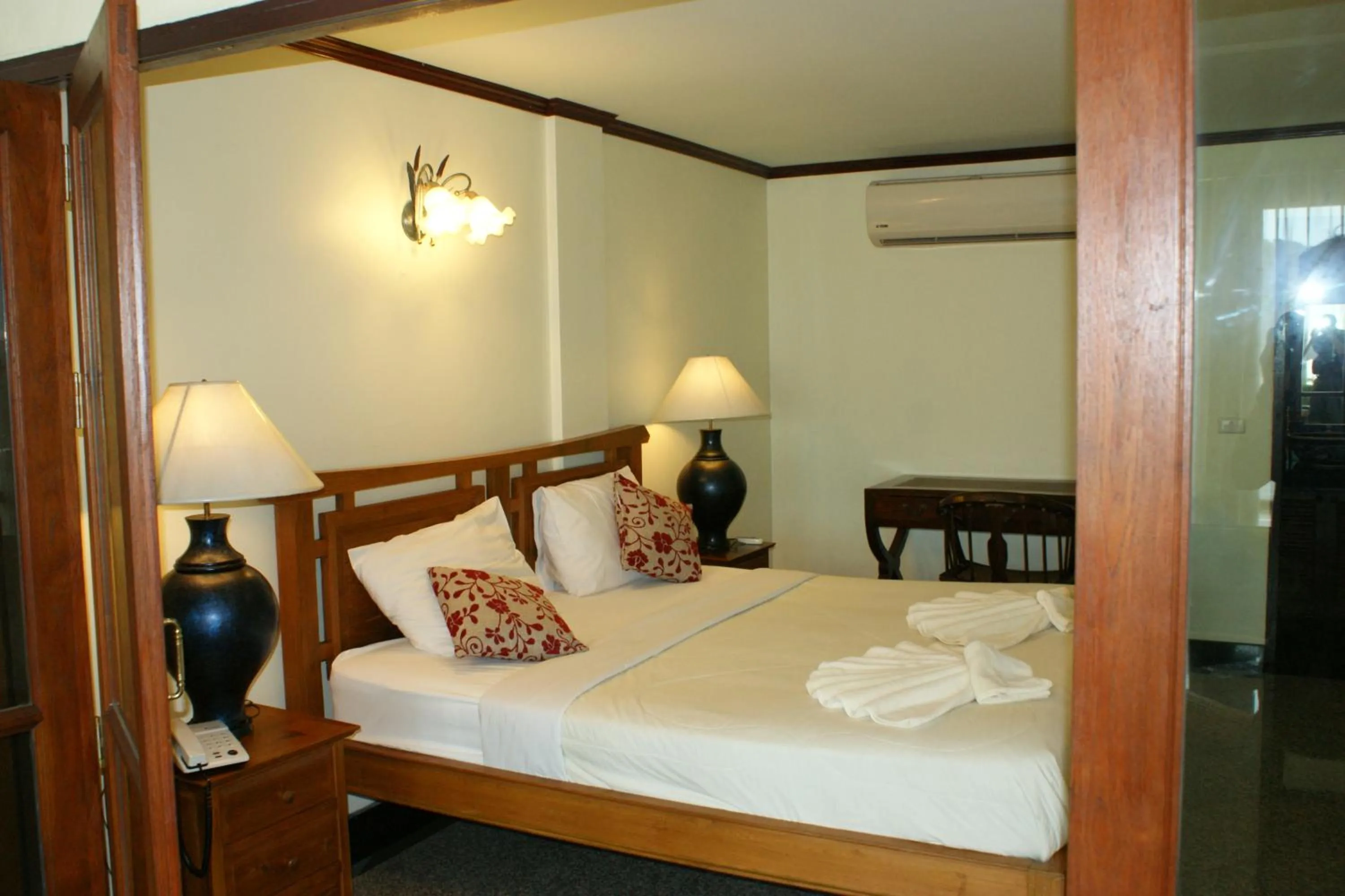 Bed in Prince Edouard Apartments & Resort Patong Beach Phuket
