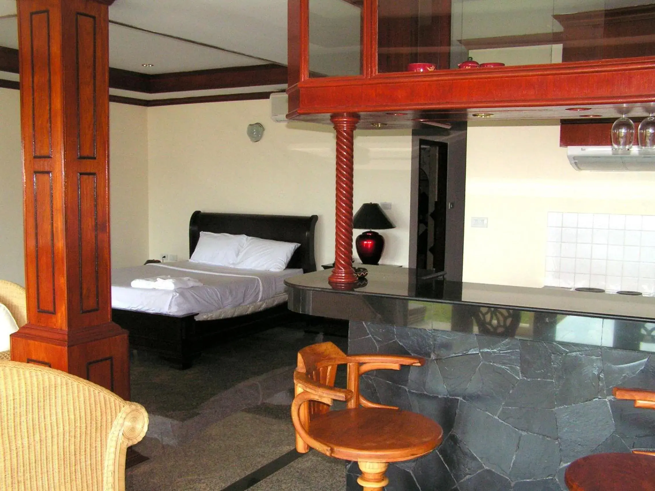 Deluxe Apartment in Prince Edouard Apartments & Resort Patong Beach Phuket Deluxe Apartment in Prince Edouard Apartments & Resort Patong Beach Phuket