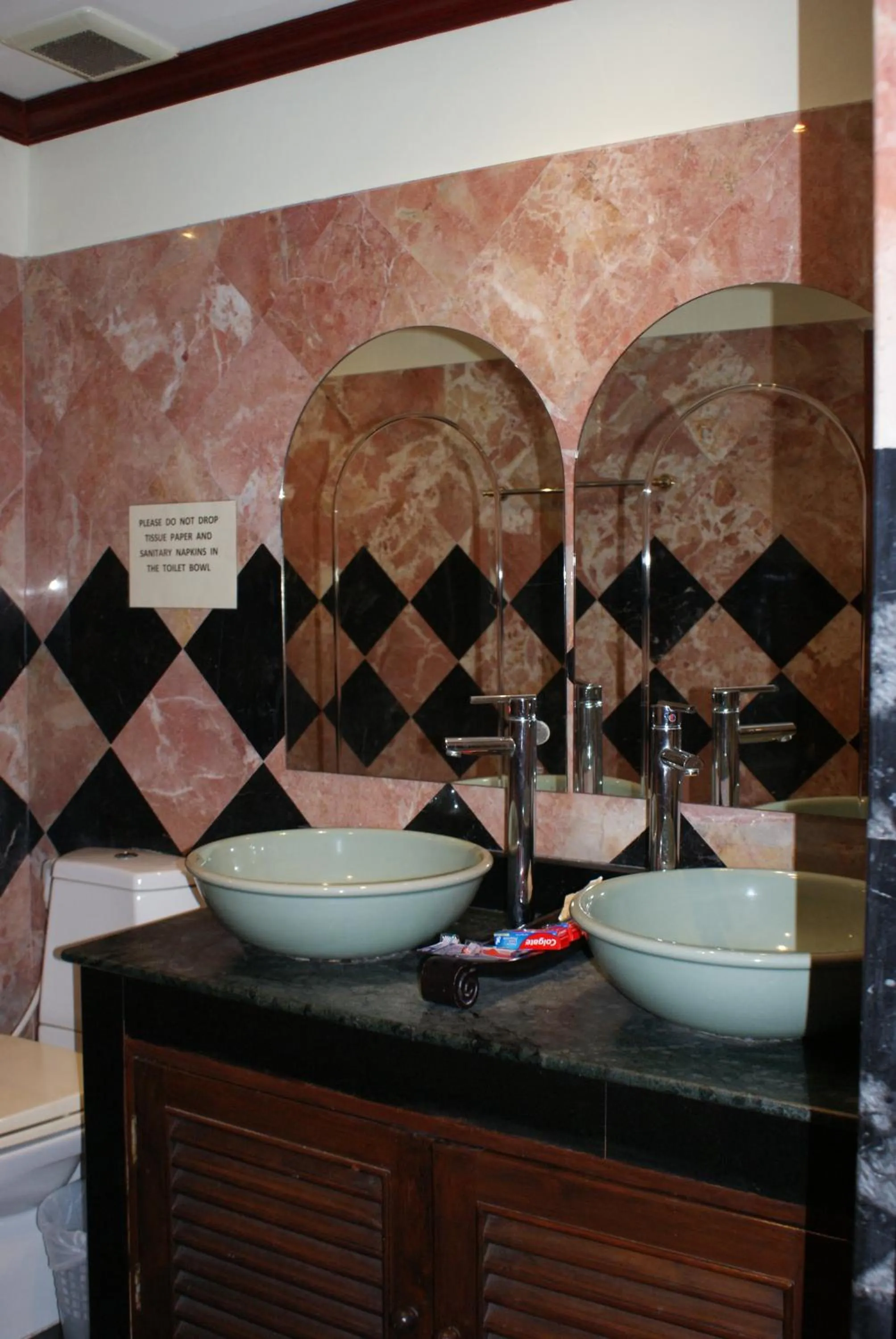 Prince Edouard Apartments & Resort Patong Beach Phuket