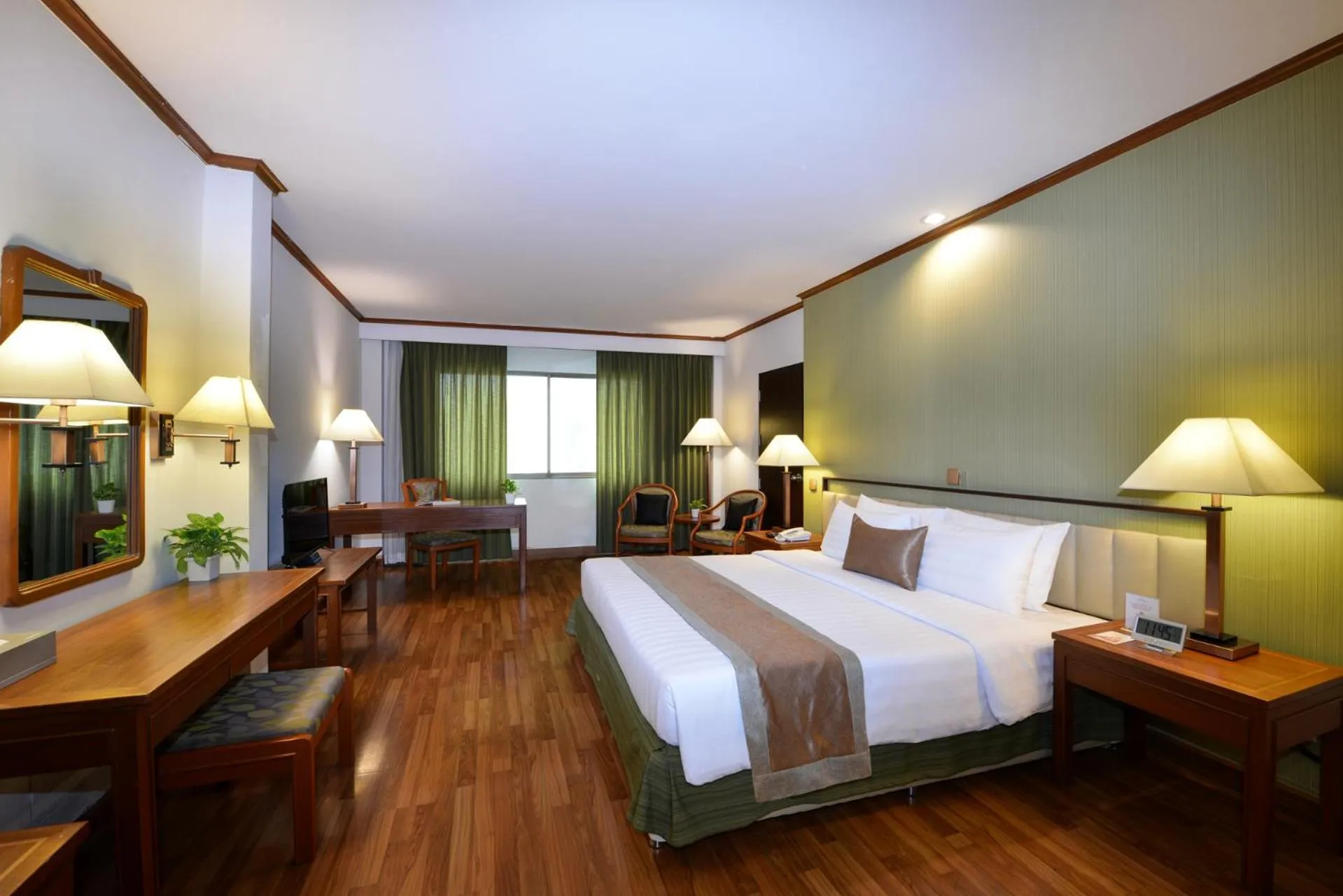 Bed in Arawana Regency Park Sukhumvit