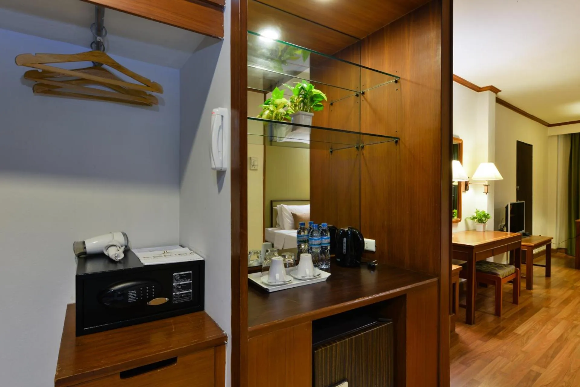 Coffee/tea facilities in Arawana Regency Park Sukhumvit