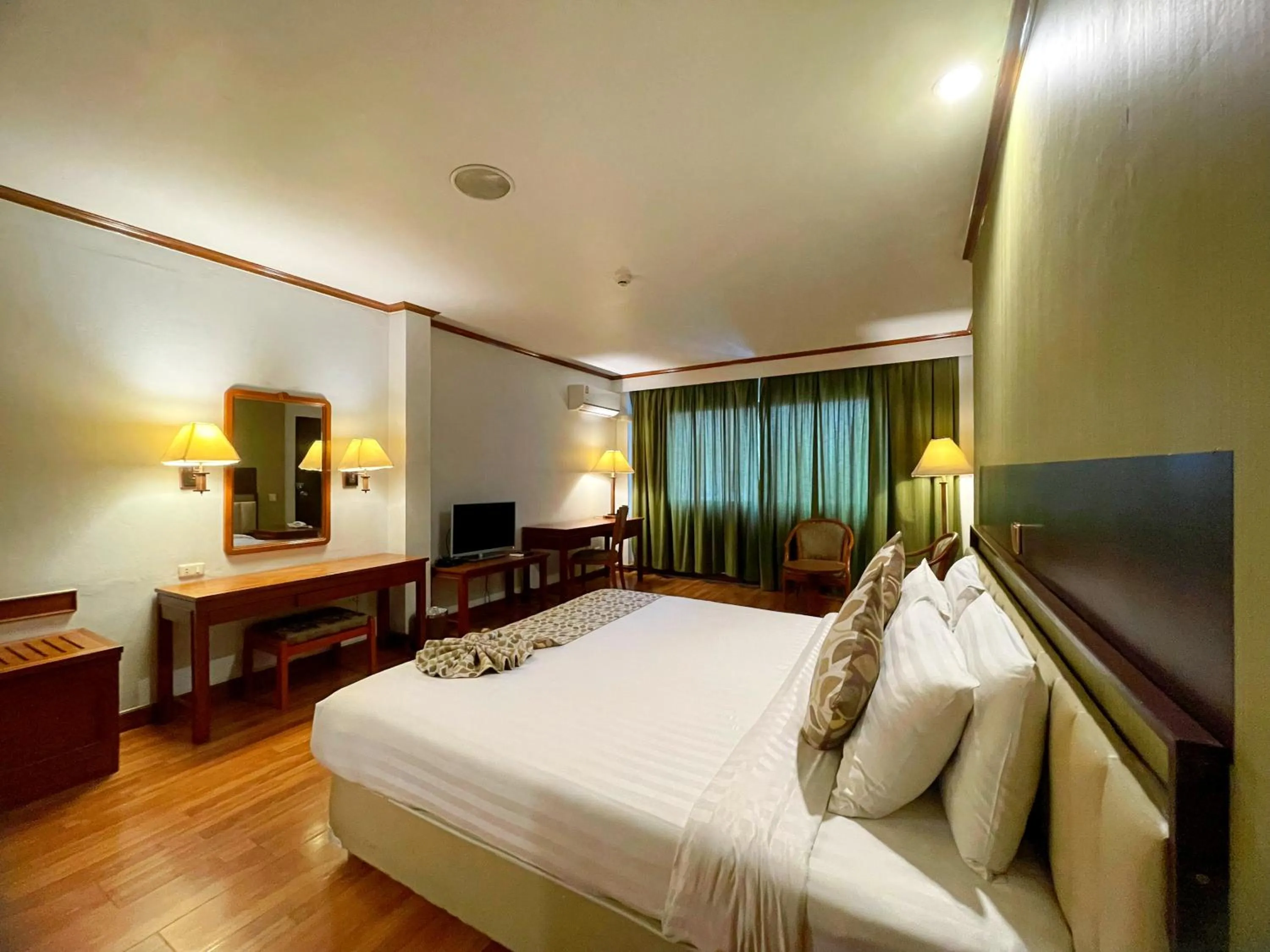 Bed in Arawana Regency Park Sukhumvit