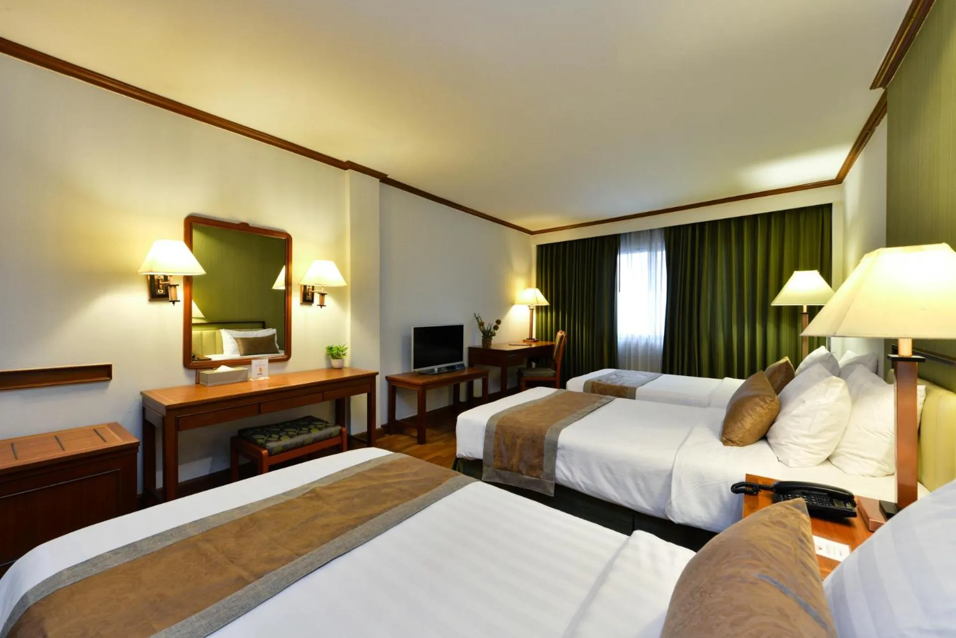 Bed in Arawana Regency Park Sukhumvit