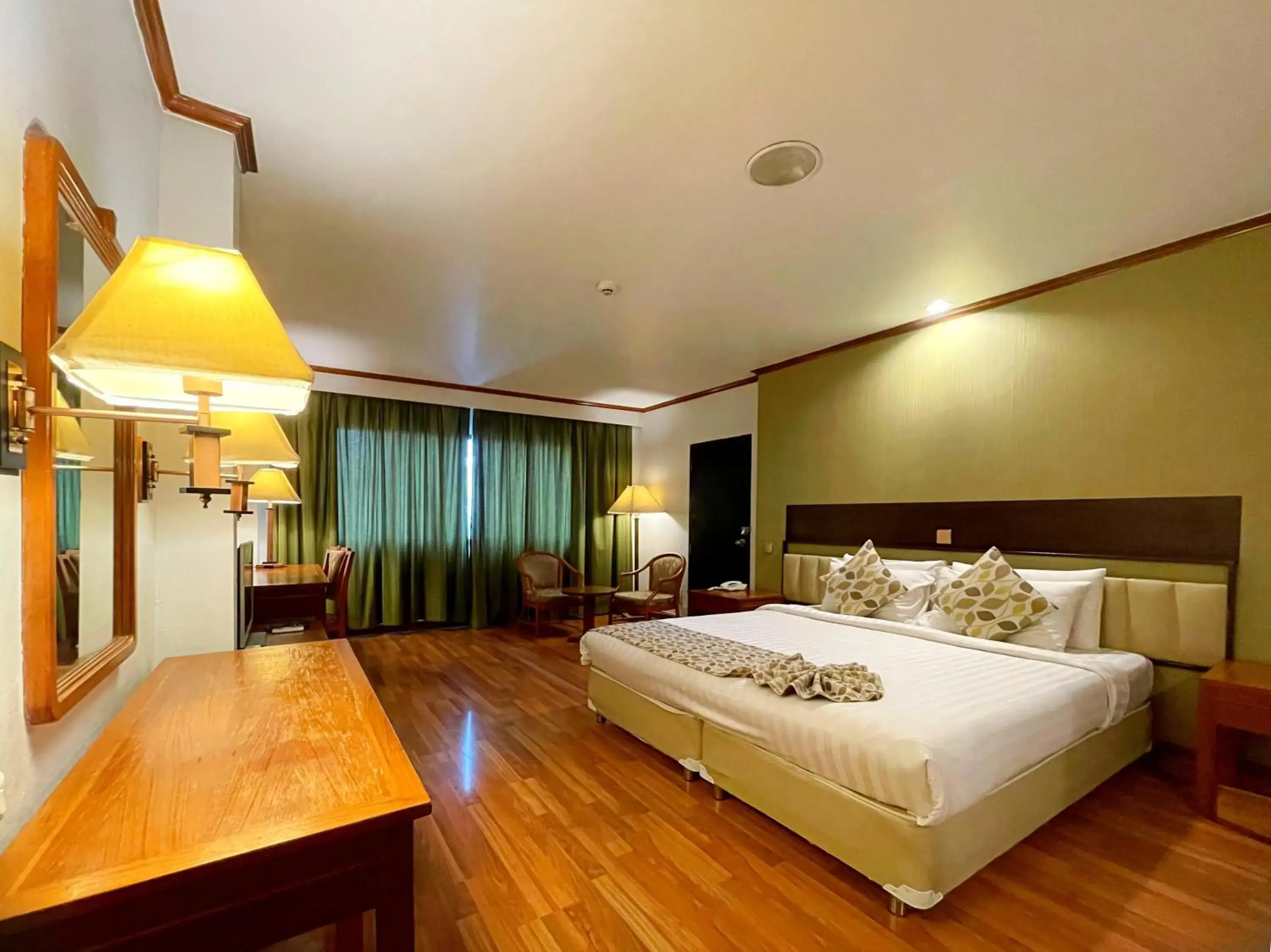 Deluxe King Room in Arawana Regency Park Sukhumvit Deluxe King Room in Arawana Regency Park Sukhumvit