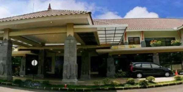 Facade/entrance in Sari Ater Hotel & Resort